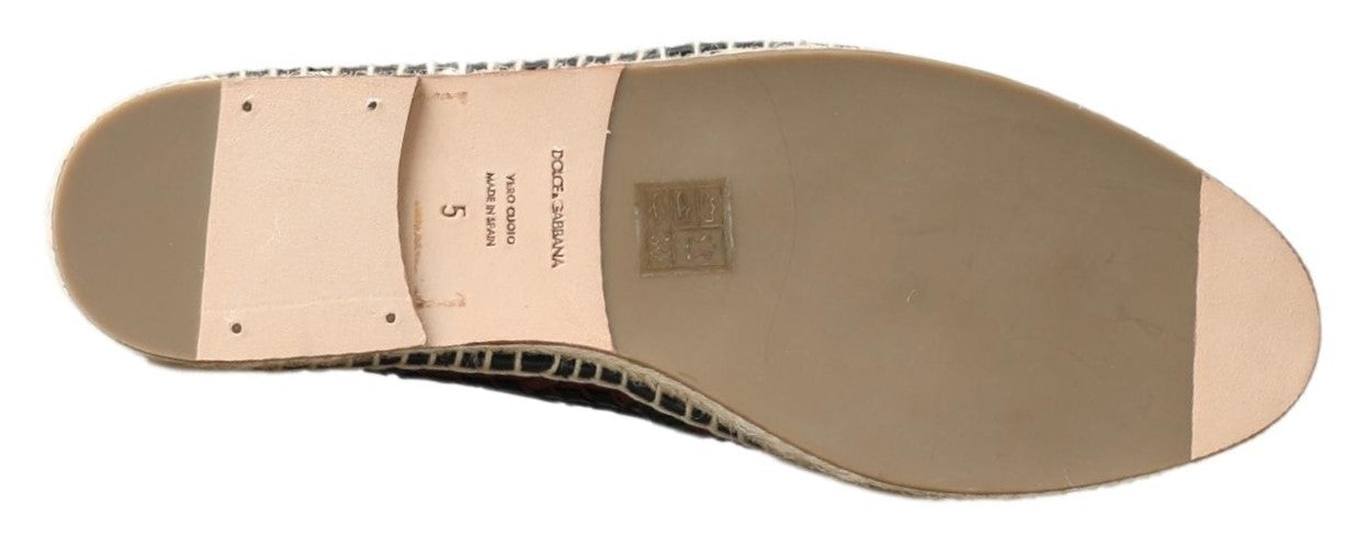Chaussures espadrilles en cuir de buffle noir bordeaux de Dolce & Gabbana, style élégant et sophistiqué.