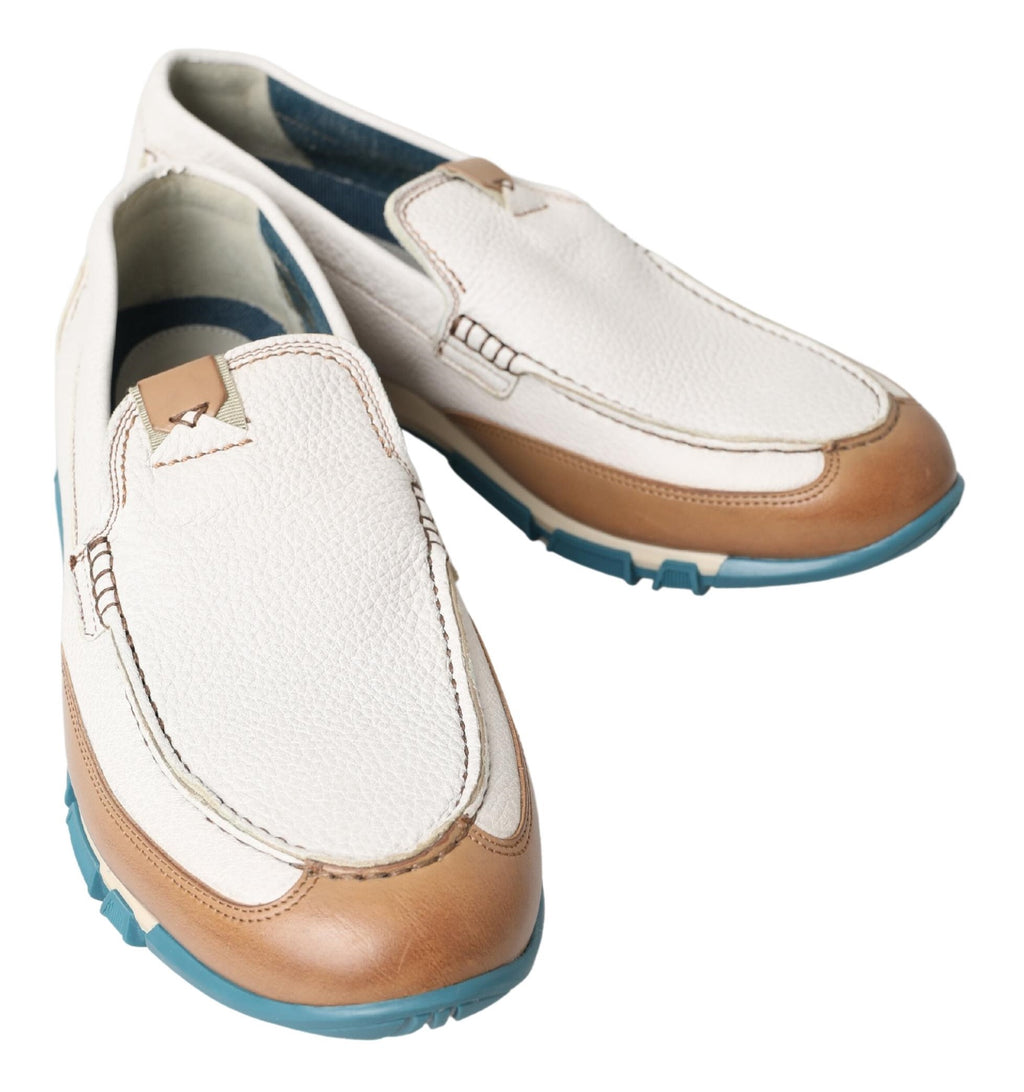 Chaussures mocassins en cuir blanc Dolce & Gabbana, élégantes loafers en cuir pour homme ou femme, design sophistiqué et moderne