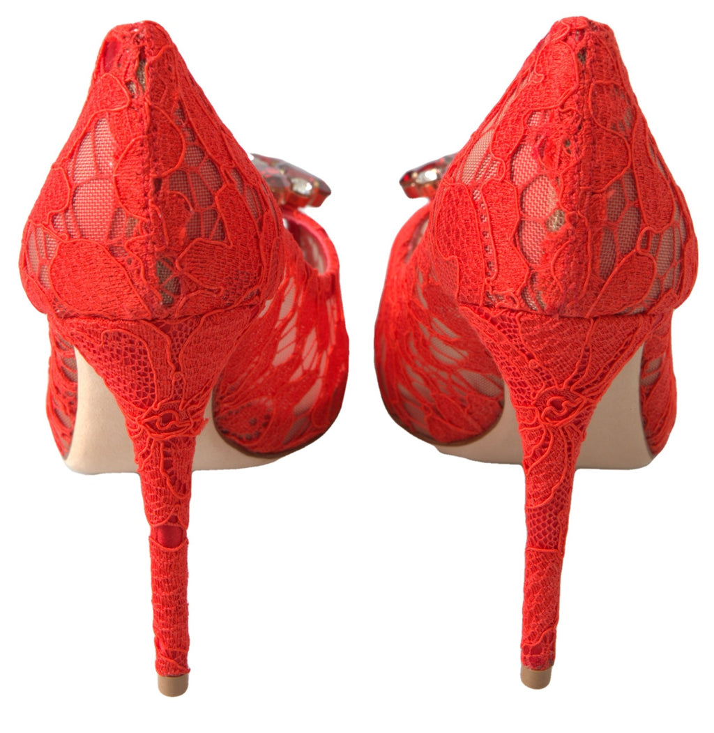 Chaussures à talons rouges Dolce & Gabbana Taormina en dentelle et cristal, élégantes pumps à talon haut.