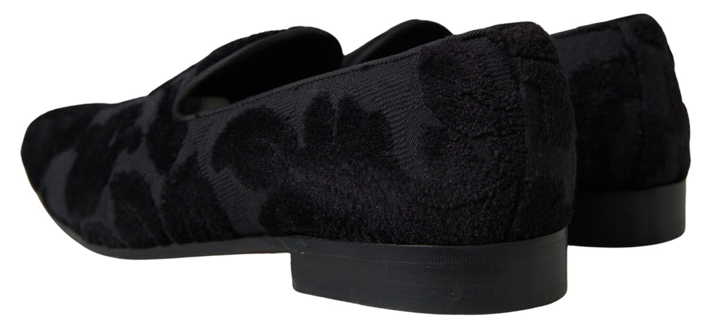 Mocassins noirs en brocart de Dolce & Gabbana, chaussures formelles élégantes avec finition raffinée.