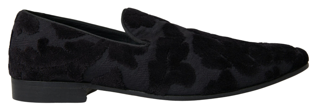 Chaussures formelles Dolce & Gabbana en brocart noir, loafers élégants pour homme, avec finition raffinée et détails sophistiqués.