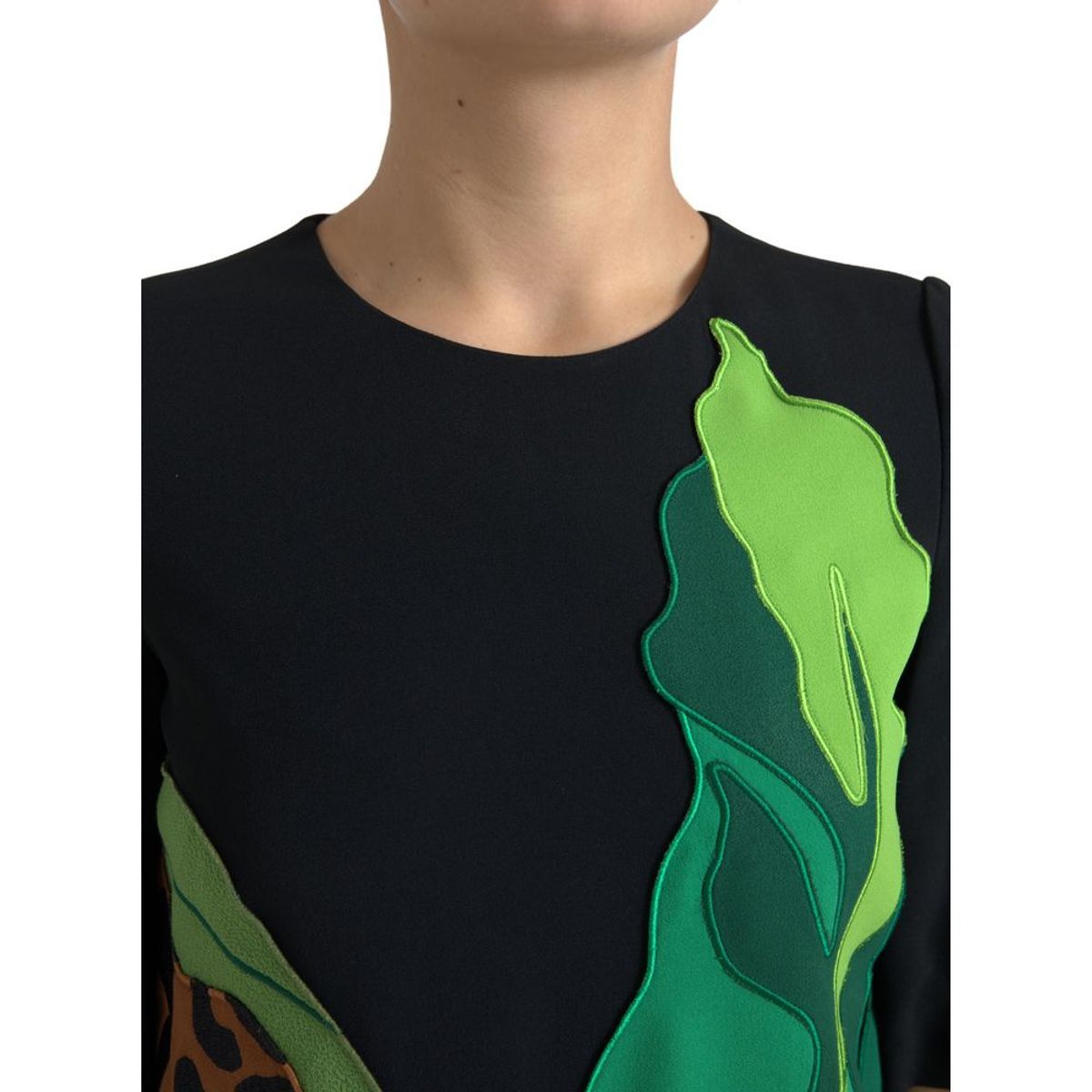 Robe fourreau noire Dolce & Gabbana à imprimé tigre jungle, stretch, élégante et ajustée, pour un style sophistiqué.