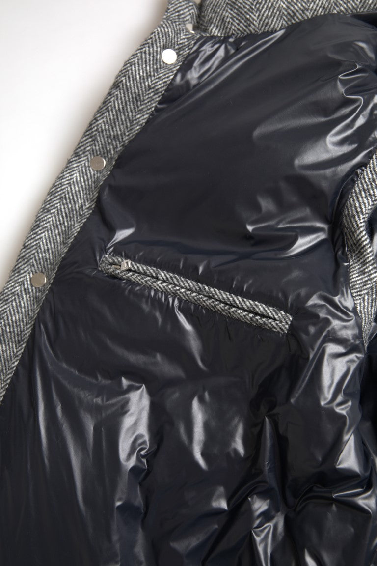 Gilet en laine mélangée à motif chevron élégant de Dolce & Gabbana, veste chic avec détails sophistiqués.