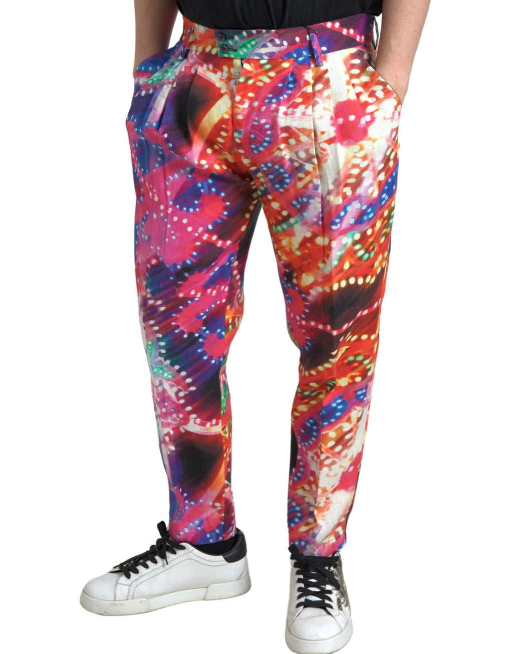 Pantalon homme Dolce & Gabbana en lin multicolore à imprimé, style élégant et confortable, visible dans l'image.