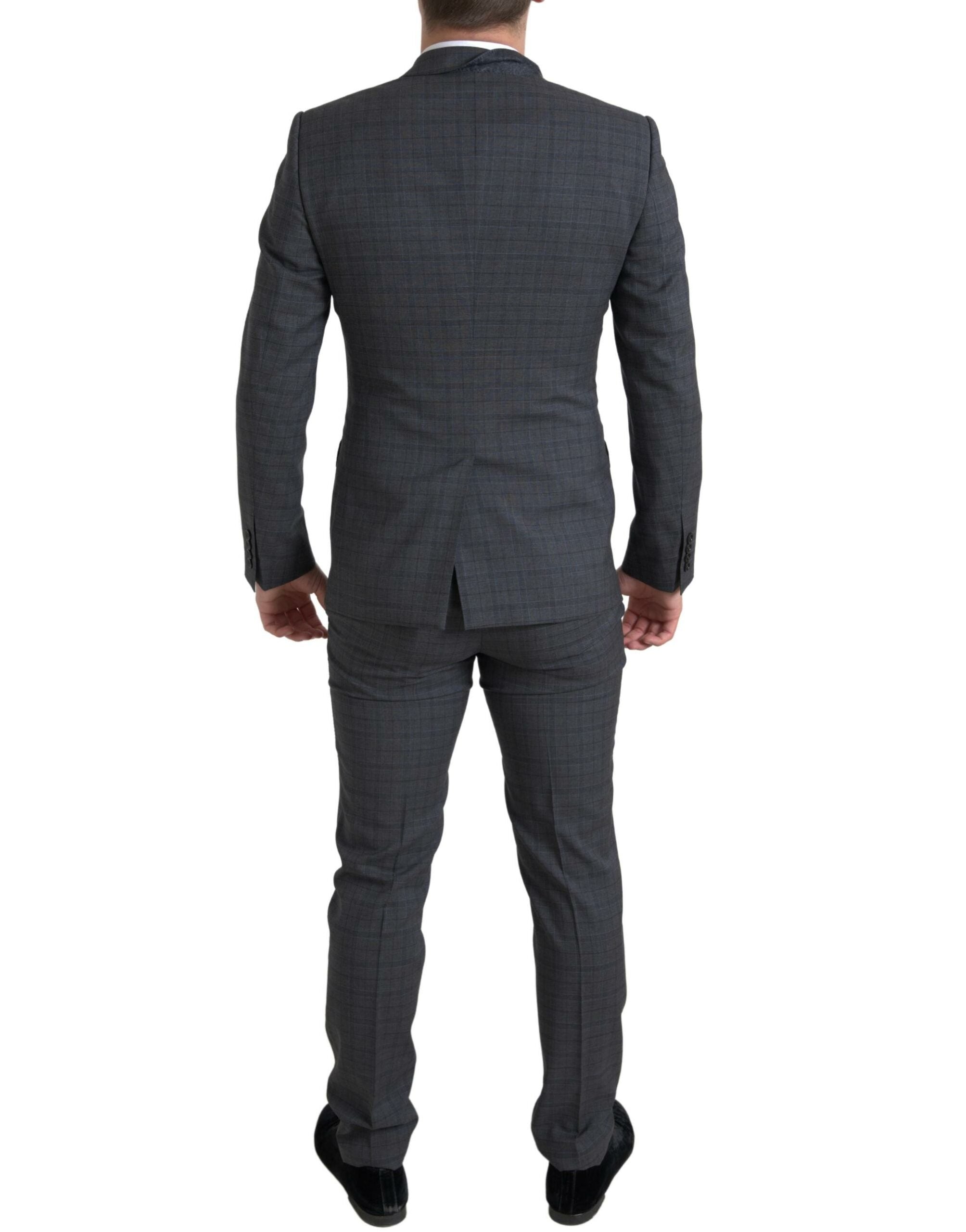 Costume Martini gris Dolce & Gabbana à deux pièces, veste à simple boutonnage et pantalon, élégant et moderne.
