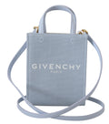 Sac à bandoulière Givenchy Cloud Mini en canvas enduit bleu, vue verticale avec détails du design élégant.