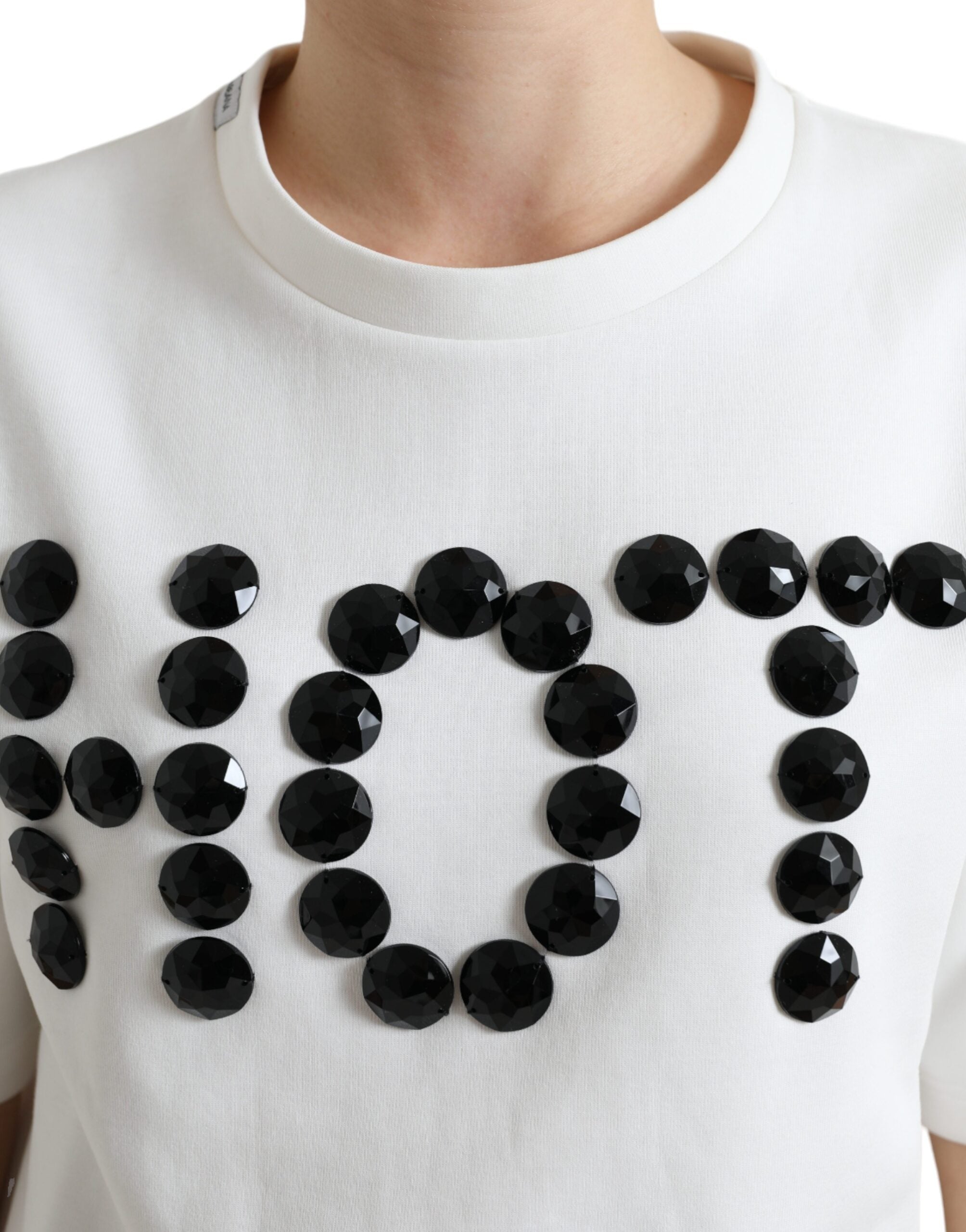 T-shirt blanc en coton stretch Dolce & Gabbana avec détails en cristal noir, mode élégante et confortable.
