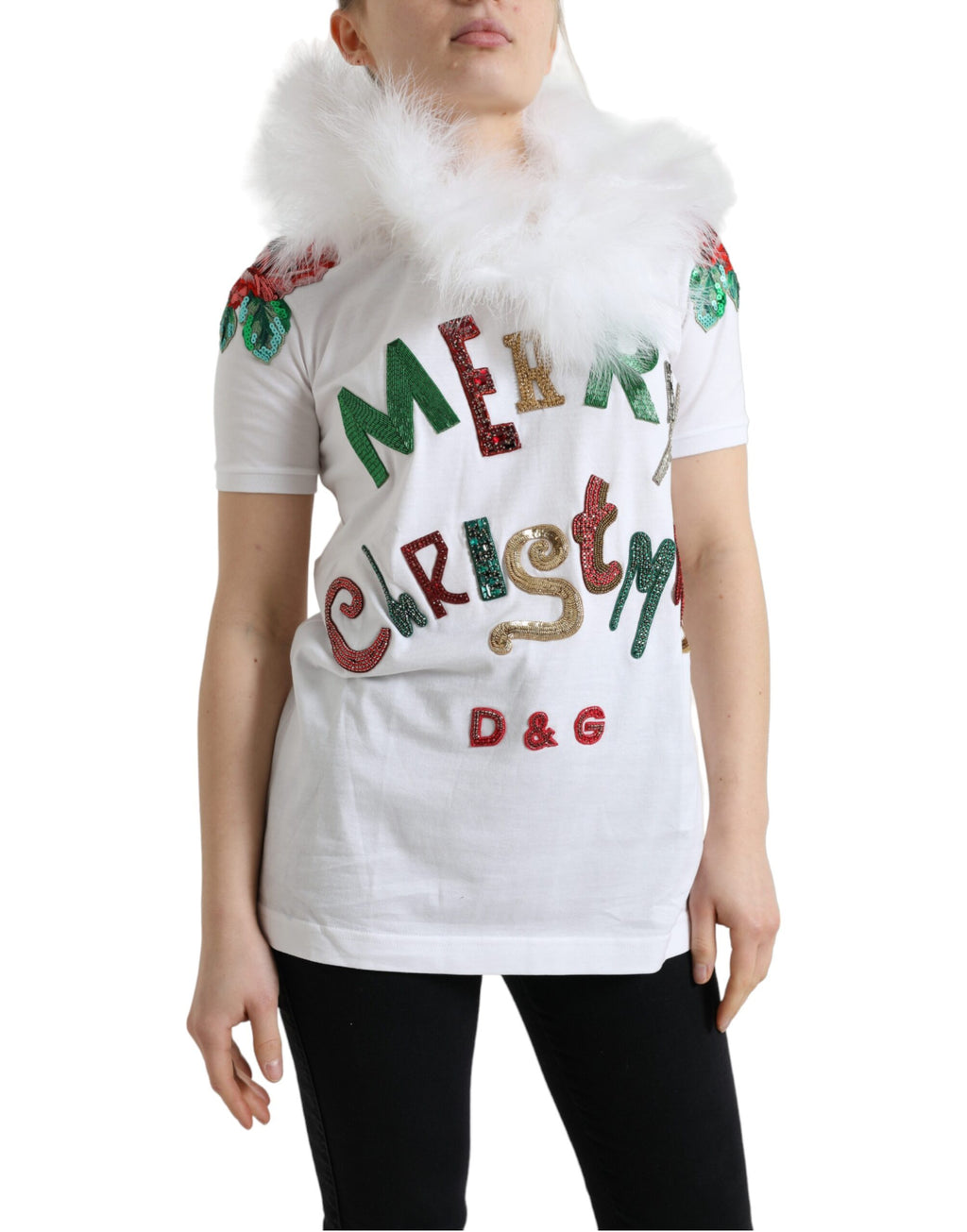 T-shirt blanc en coton Dolce & Gabbana avec sequins de Noël et détail en fourrure, mode festive élégante.