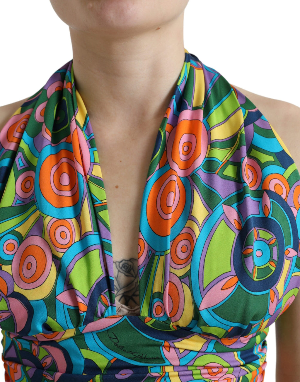 Top court sans manches Dolce & Gabbana à col halter multicolore, coupe courte et style tendance.