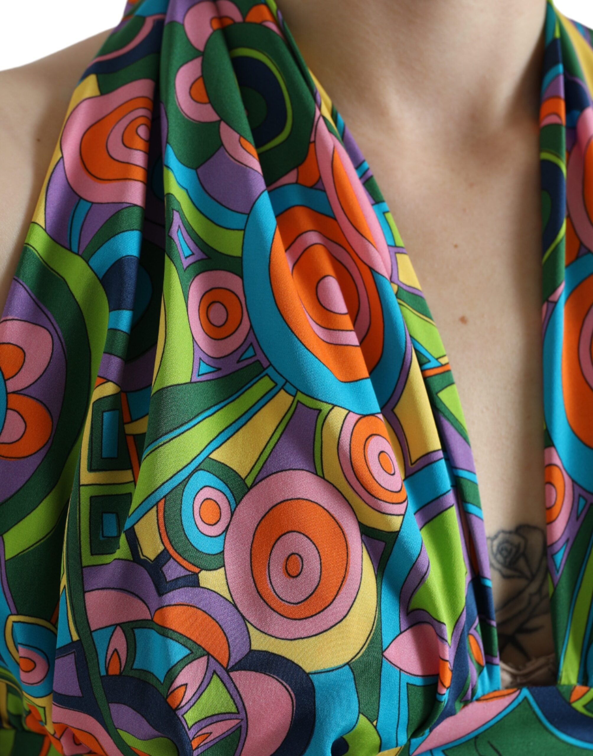 Top débardeur sans manches Dolce & Gabbana à col halter multicolore, coupe courte, en tissu léger.