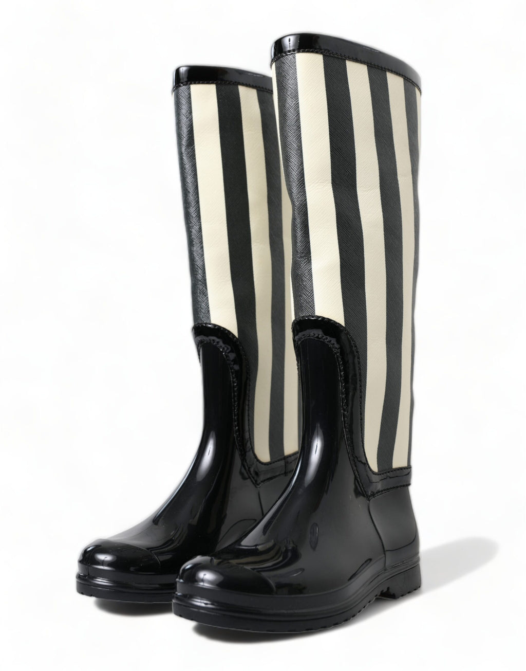 Bottes noires en caoutchouc Dolce & Gabbana, hautes et plates, chaussures élégantes pour femme.