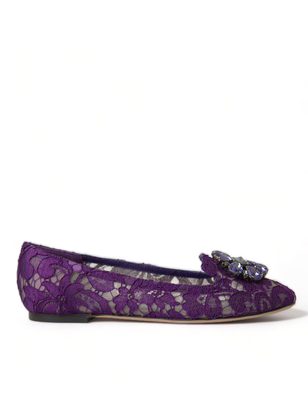Chaussures plates Dolce & Gabbana Vally Taormina en dentelle violette ornée de cristaux, avec semelle en cuir.