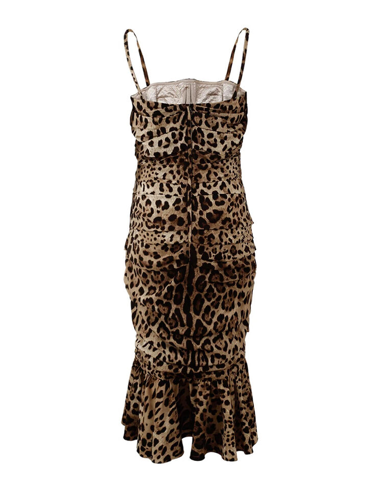 Robe midi marron à imprimé léopard avec fronces de Dolce & Gabbana, style élégant et tendance.