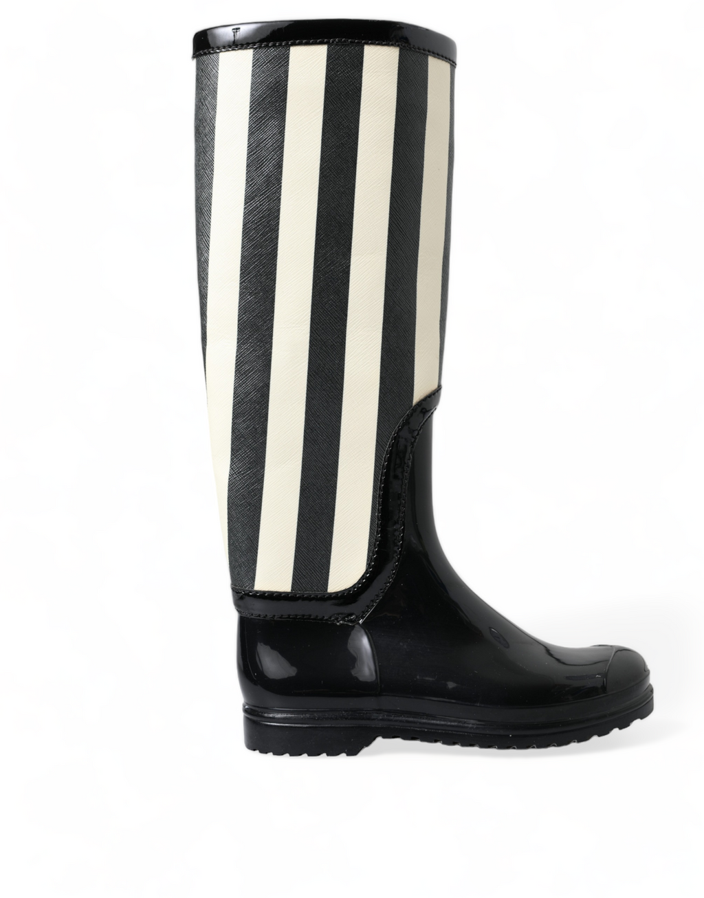 Bottes noires en caoutchouc Dolce & Gabbana, hautes jusqu'au genou, plates et élégantes, pour un look moderne et sophistiqué.