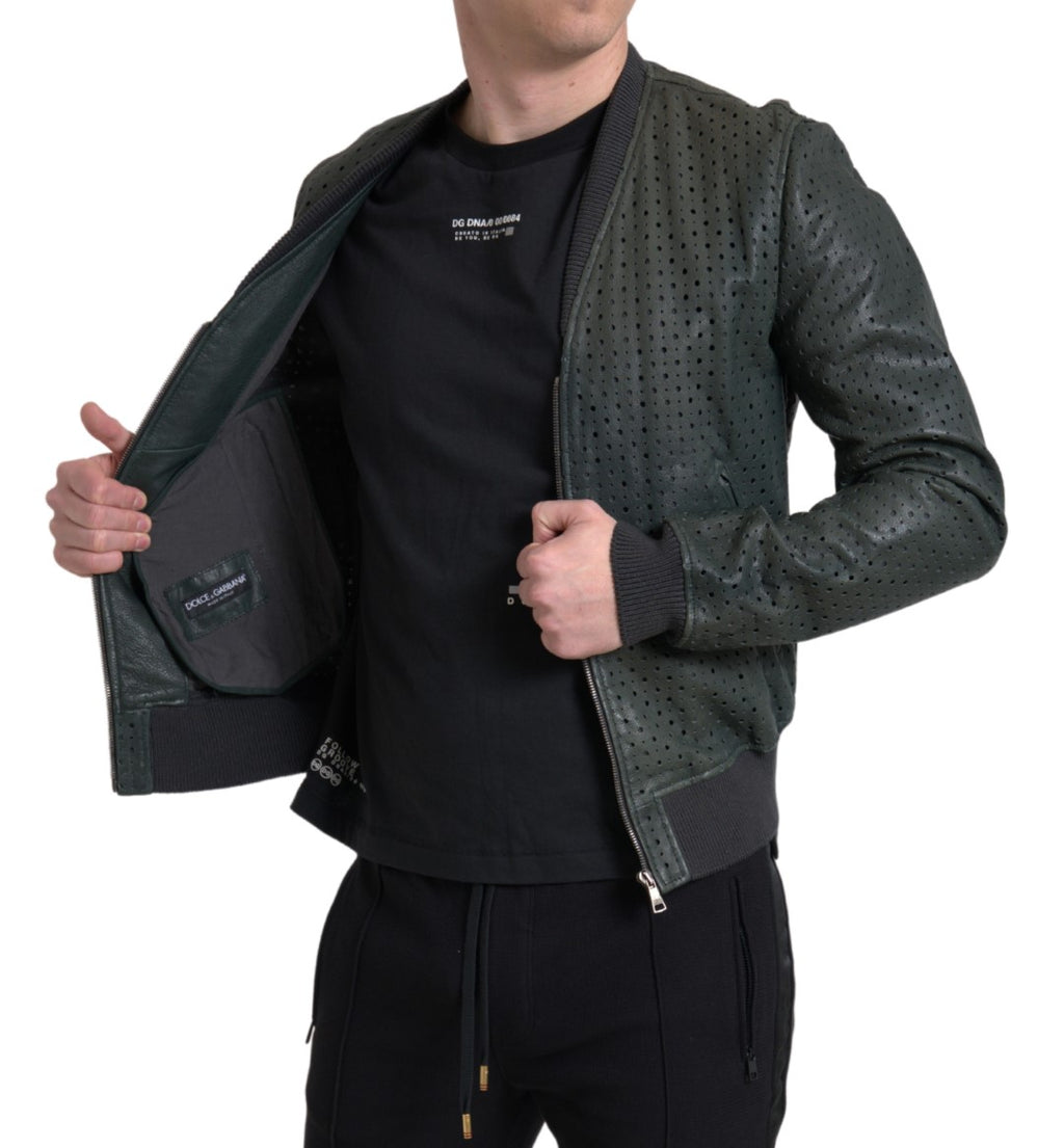 Veste bomber en cuir perforé vert de Dolce & Gabbana, style élégant et moderne, avec détails de perforations.