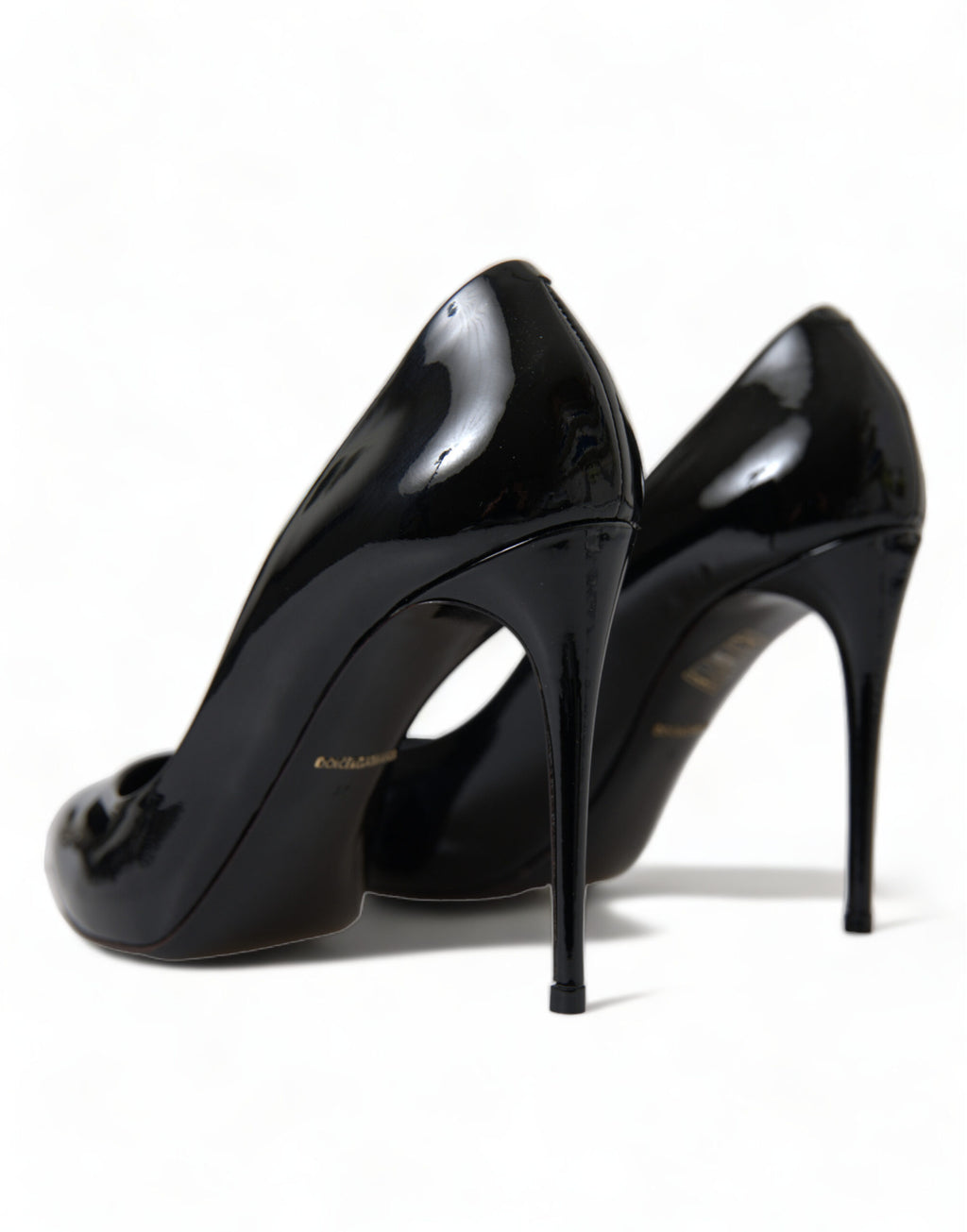 Escarpins en cuir verni noir Dolce & Gabbana avec talons hauts et design élégant pour femmes.