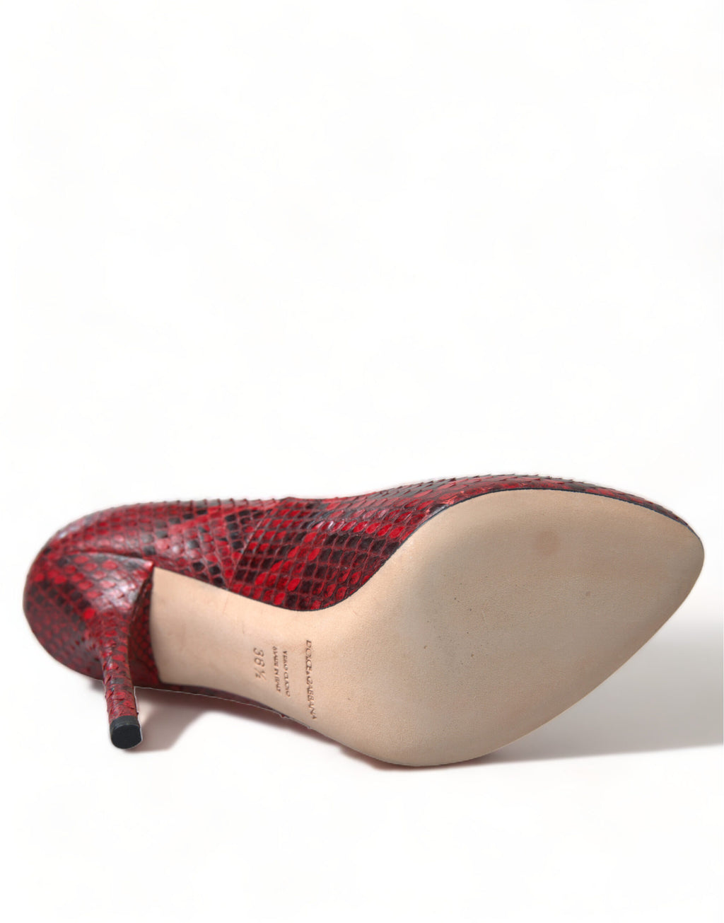 Chaussures Dolce & Gabbana en cuir rouge avec lacets et semelles épaisses, style pumps élégants pour femmes.