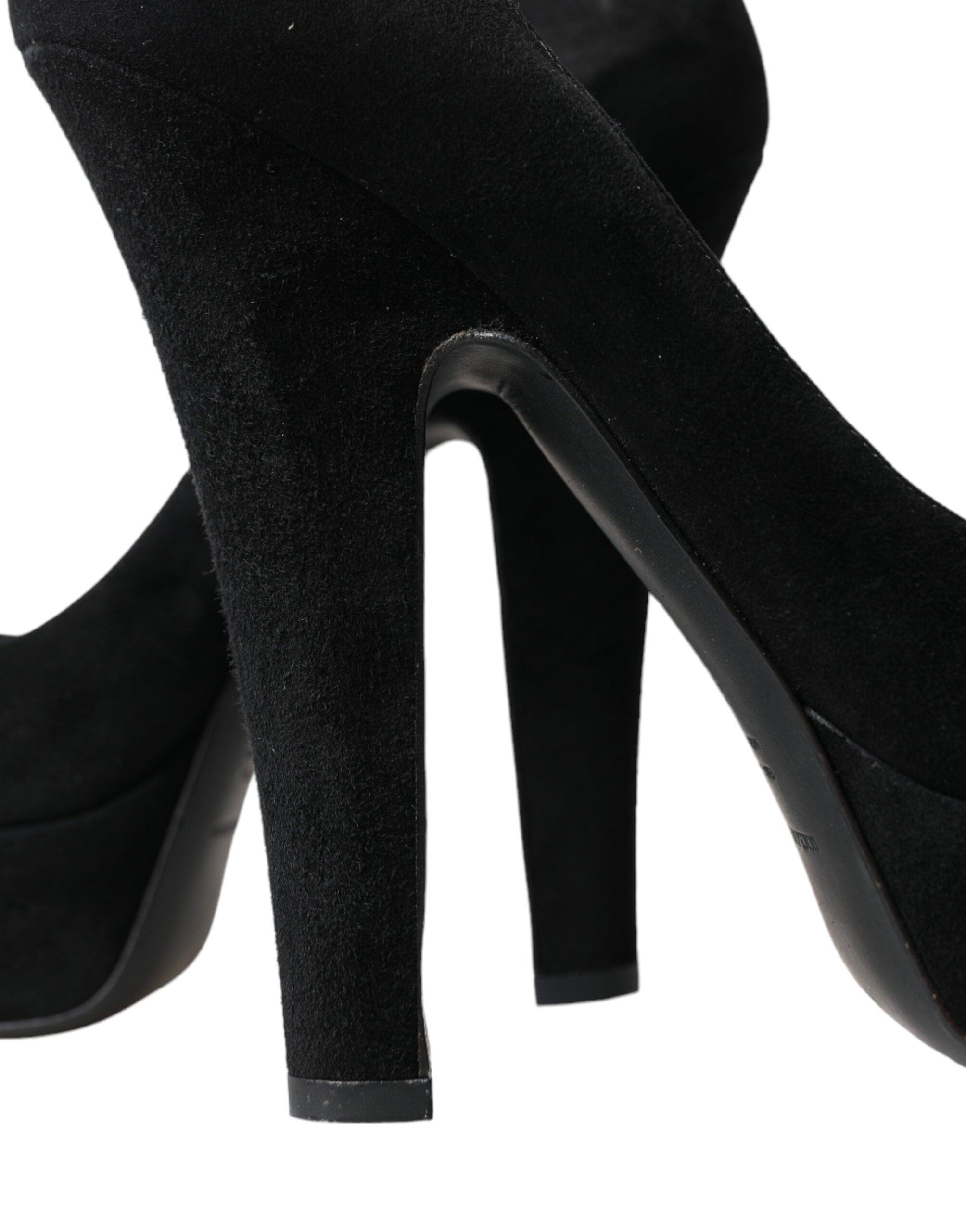 Chaussures à talons plateforme en cuir suédé noir de Dolce & Gabbana, élégantes et sophistiquées.