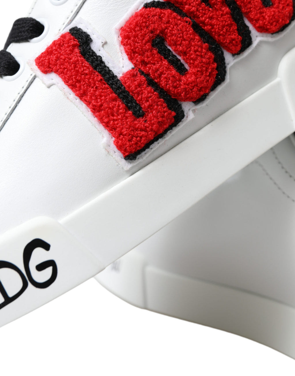 Chaussures sneakers Dolce & Gabbana Love Patch Portofino blanches, baskets classiques avec détails colorés, vue de face.