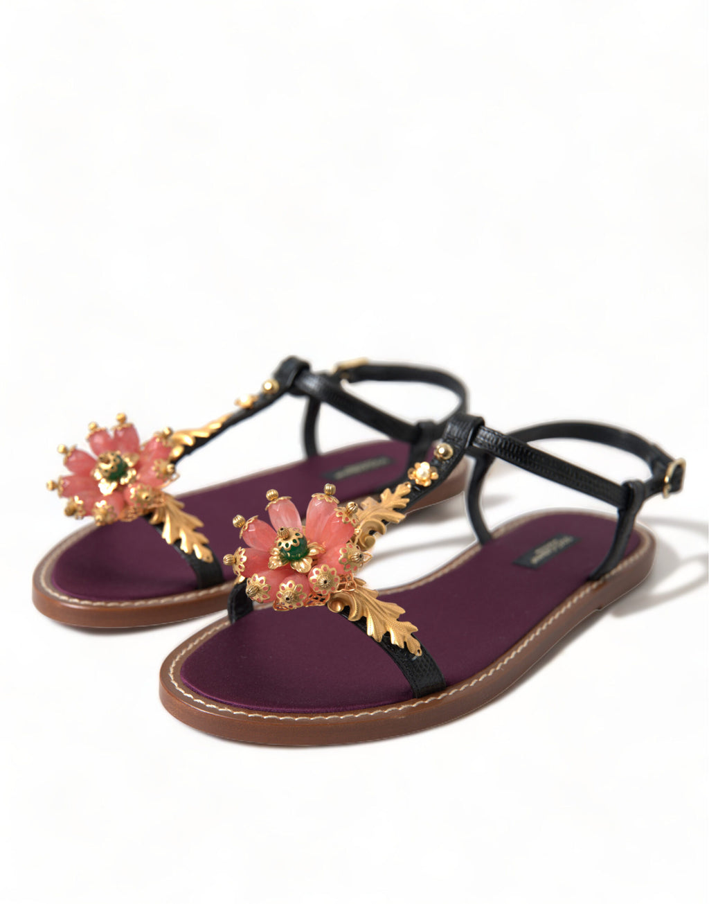 Sandales en cuir Dolce & Gabbana noires avec cristaux, détails dorés, élégantes chaussures à talons pour femme.