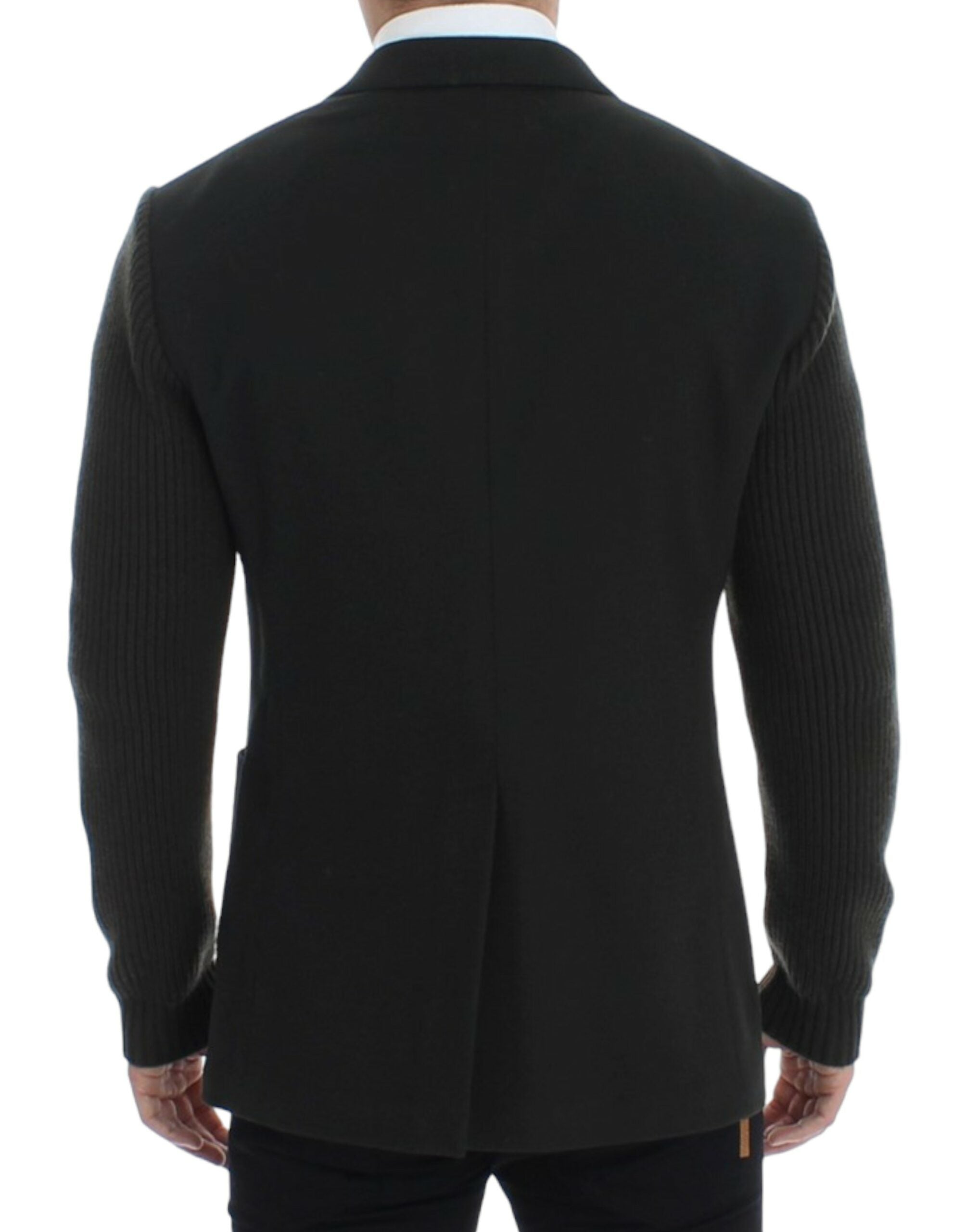 Veste blazer en cachemire vert Dolce & Gabbana à deux boutons, élégante et sophistiquée, portée sur un modèle.