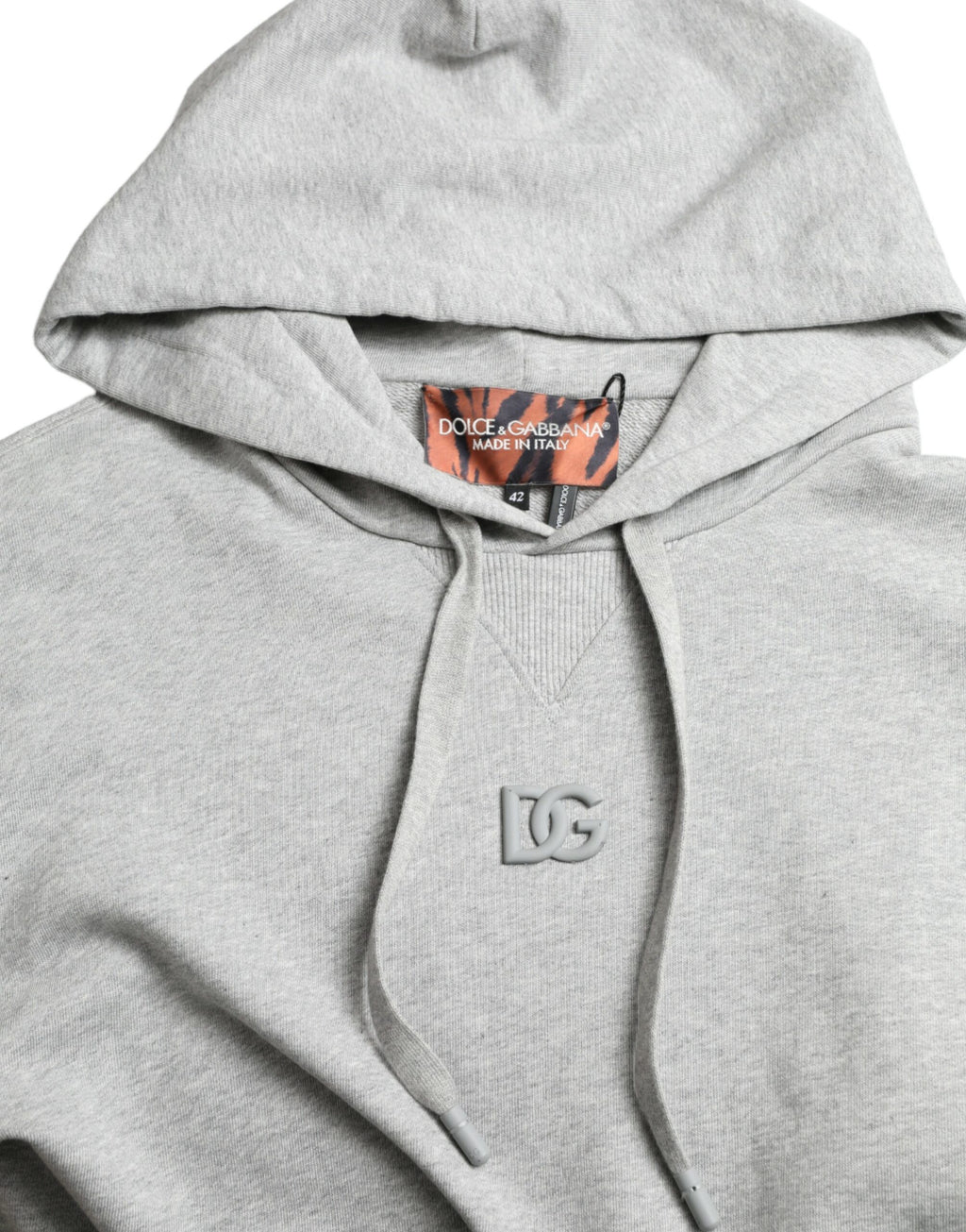 Sweat à capuche gris Dolce & Gabbana en coton avec logo, pull décontracté et confortable, vue de face.