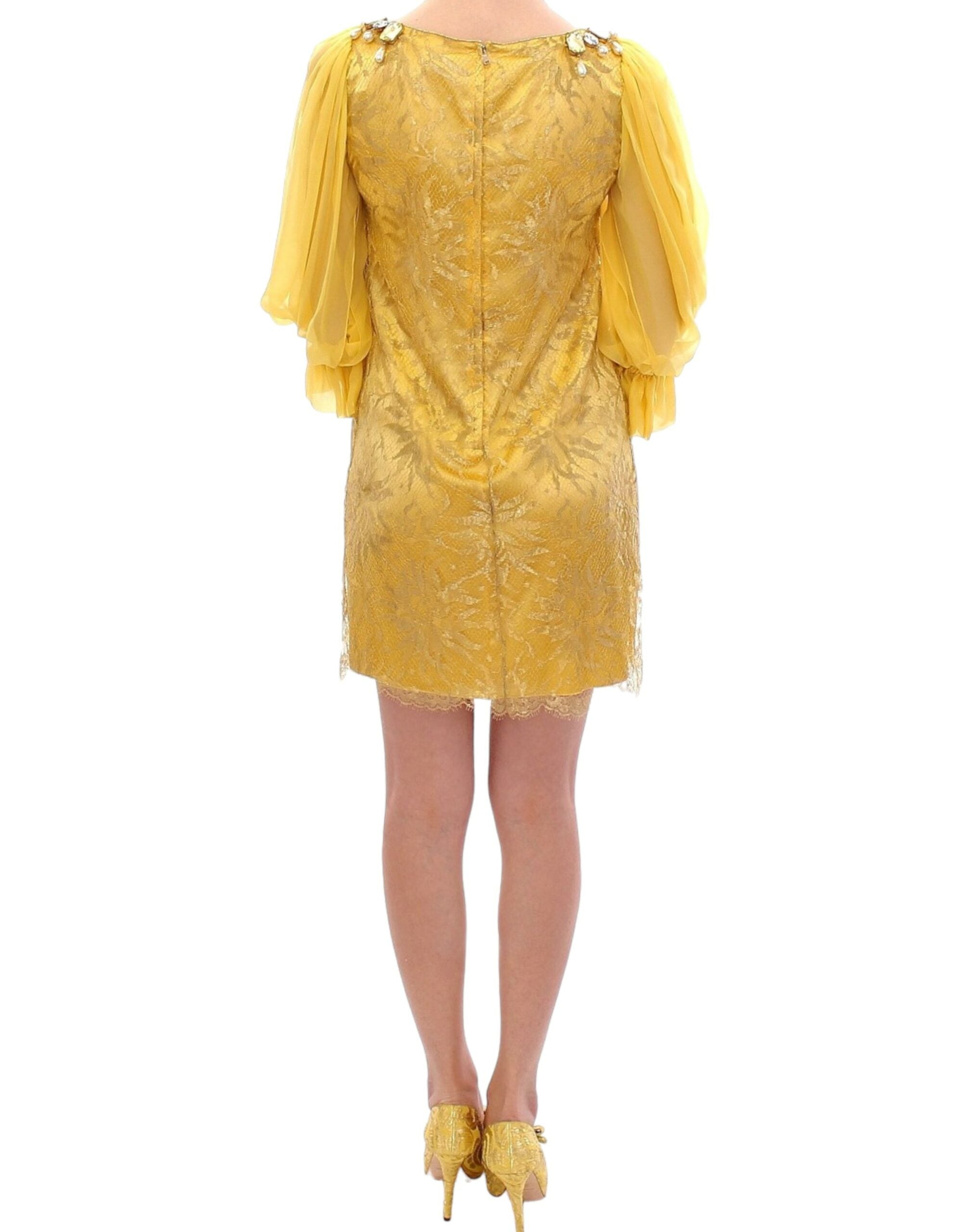 Robe courte en dentelle jaune avec cristaux, Dolce & Gabbana, vêtement élégant et féminin pour occasions spéciales.