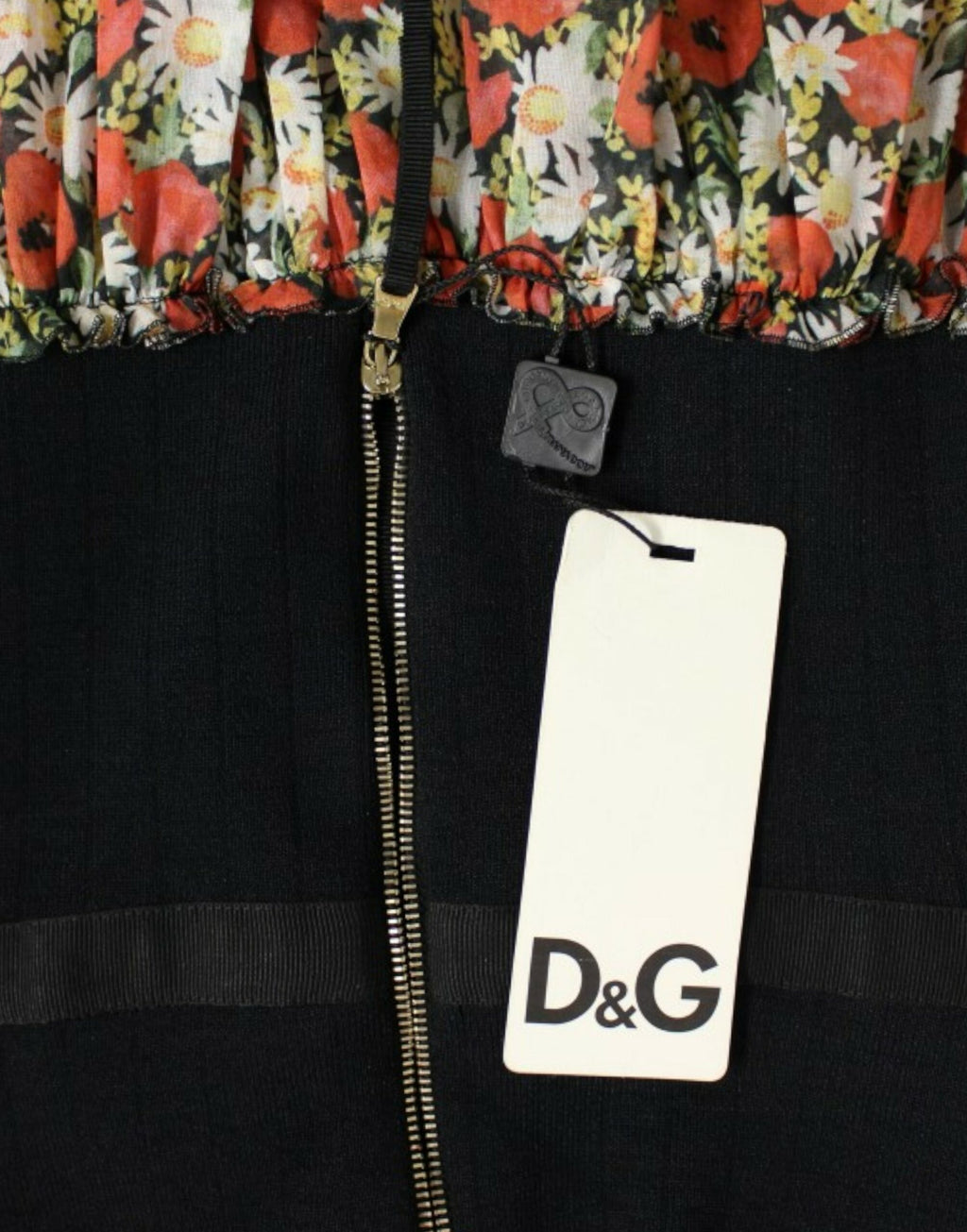 Robe à bustier à fleurs multicolores de Dolce & Gabbana, robe en bulle avec col halter, motif floral élégant.