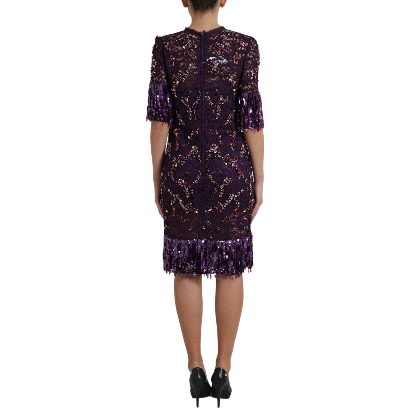 Robe en dentelle florale violette Dolce & Gabbana avec cristaux, élégante et raffinée, vue de face sur un fond neutre.