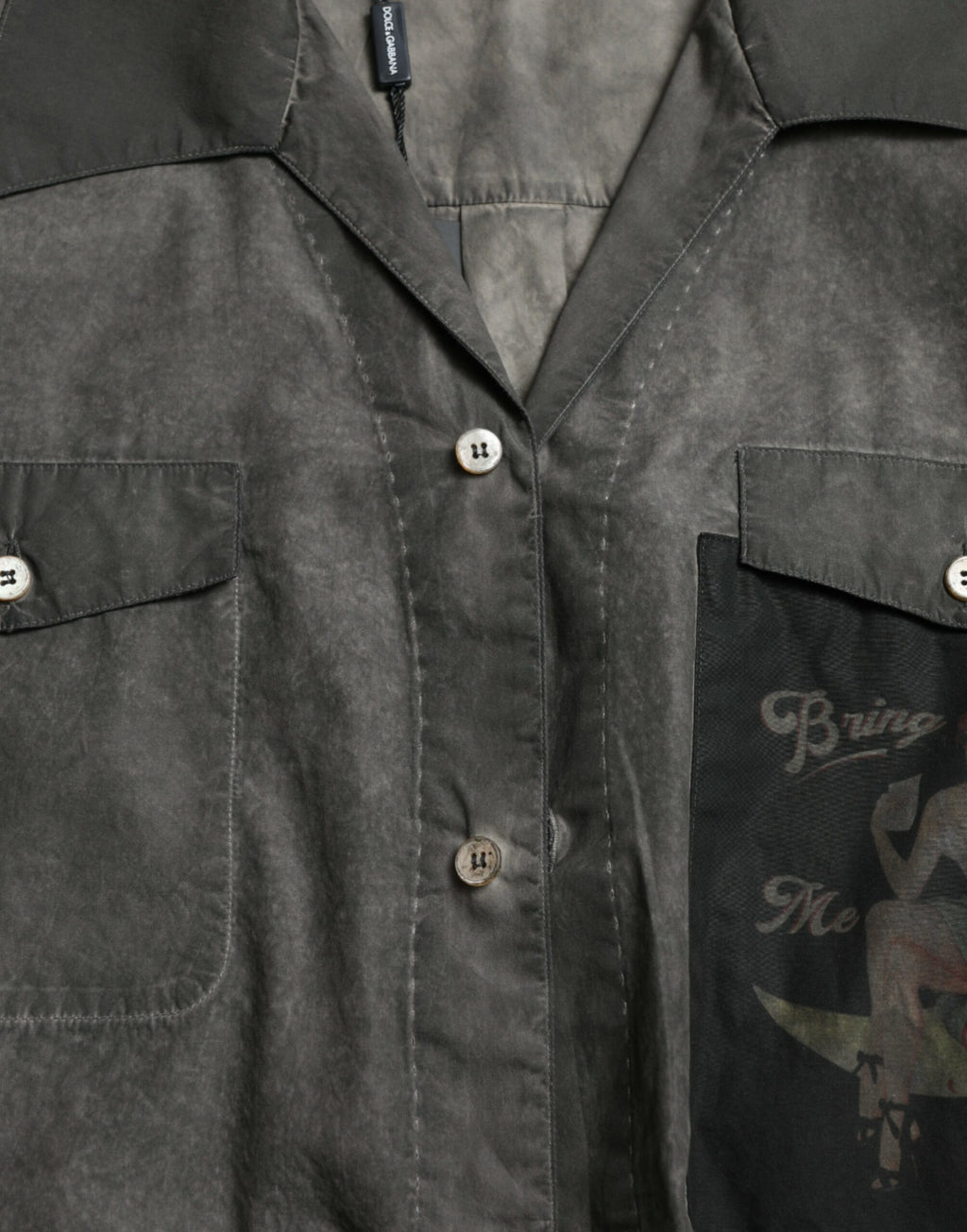Chemise homme Dolce & Gabbana en coton gris foncé à manches longues et col, vue de face.