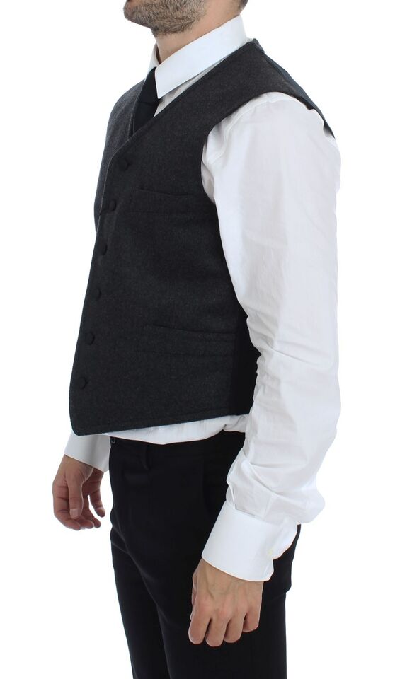 Gilet Dolce & Gabbana en mélange de laine gris avec logo, vêtement élégant et chaud pour hommes.