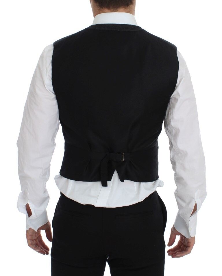 Gilet en laine mélangée gris de Dolce & Gabbana, veste élégante pour homme, détail de couture visible.