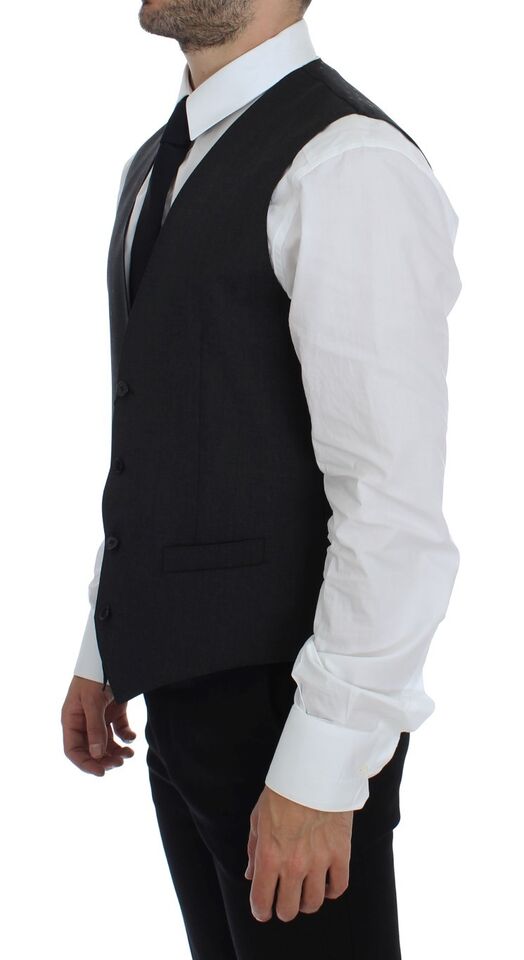 Gilet en laine gris Dolce & Gabbana pour homme, veste formelle élégante avec finition soignée.