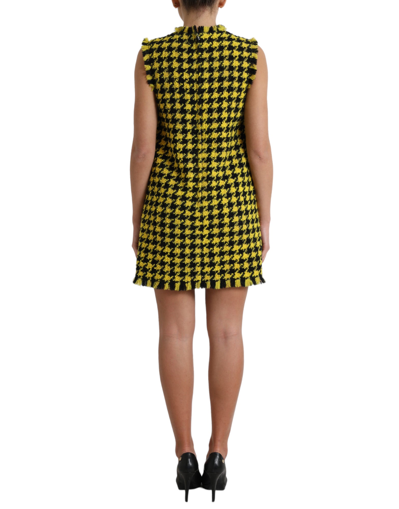Robe courte sans manches à carreaux pied-de-poule jaune de Dolce & Gabbana, coupe évasée et style élégant.