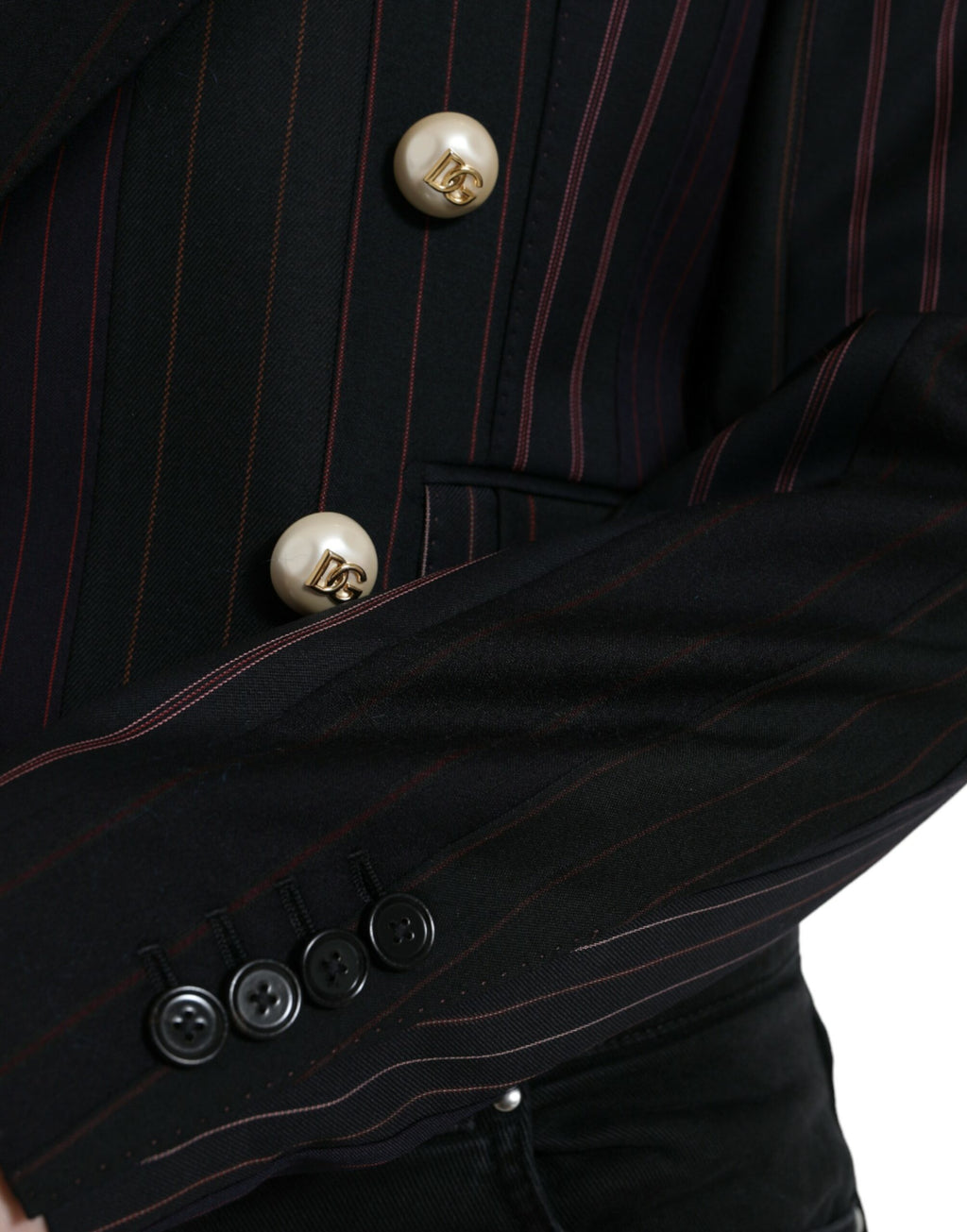 Veste noire à rayures Dolce & Gabbana SICILIA à double boutonnage, style élégant et sophistiqué, visible en détail.