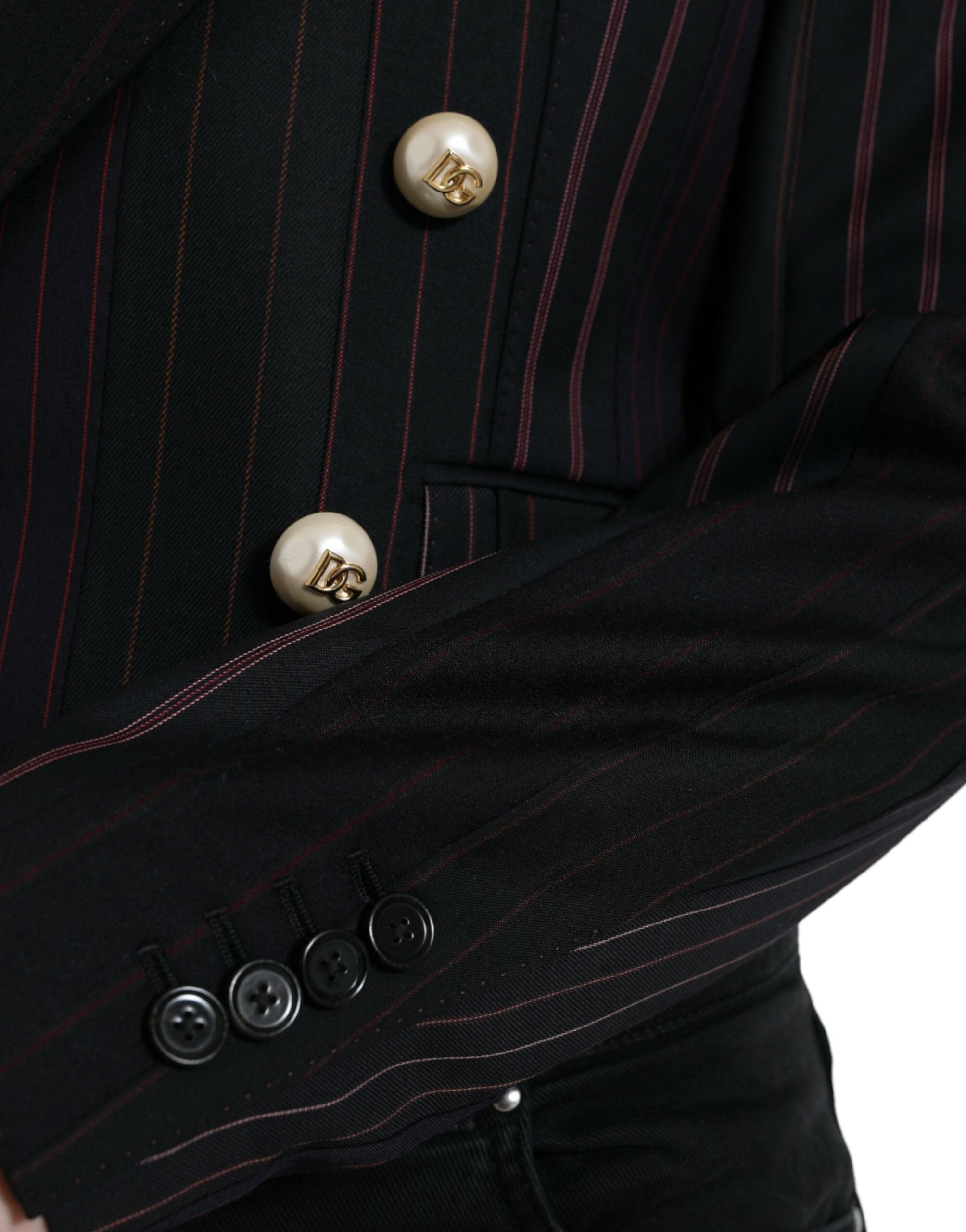 Veste noire à rayures Dolce & Gabbana SICILIA à double boutonnage, style élégant et sophistiqué, visible en détail.