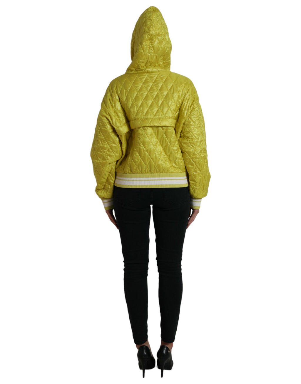 Veste à capuche en nylon matelassé jaune Dolce & Gabbana, style décontracté avec logo visible sur la poitrine.