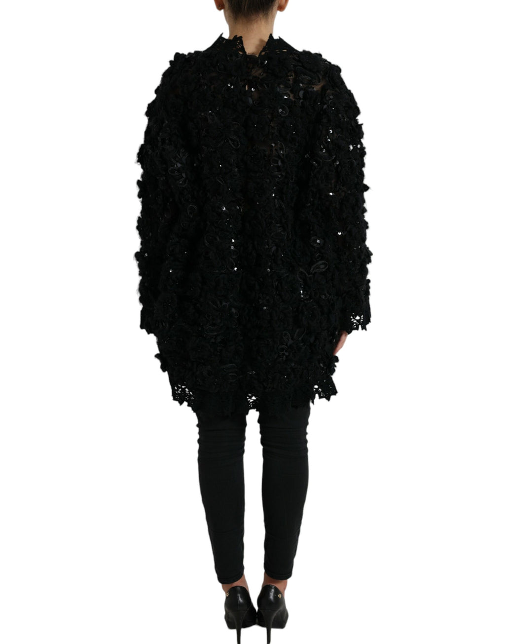 Pull-over Dolce & Gabbana noir orné de sequins brillants et embellissements, détail en gros plan sur le devant.