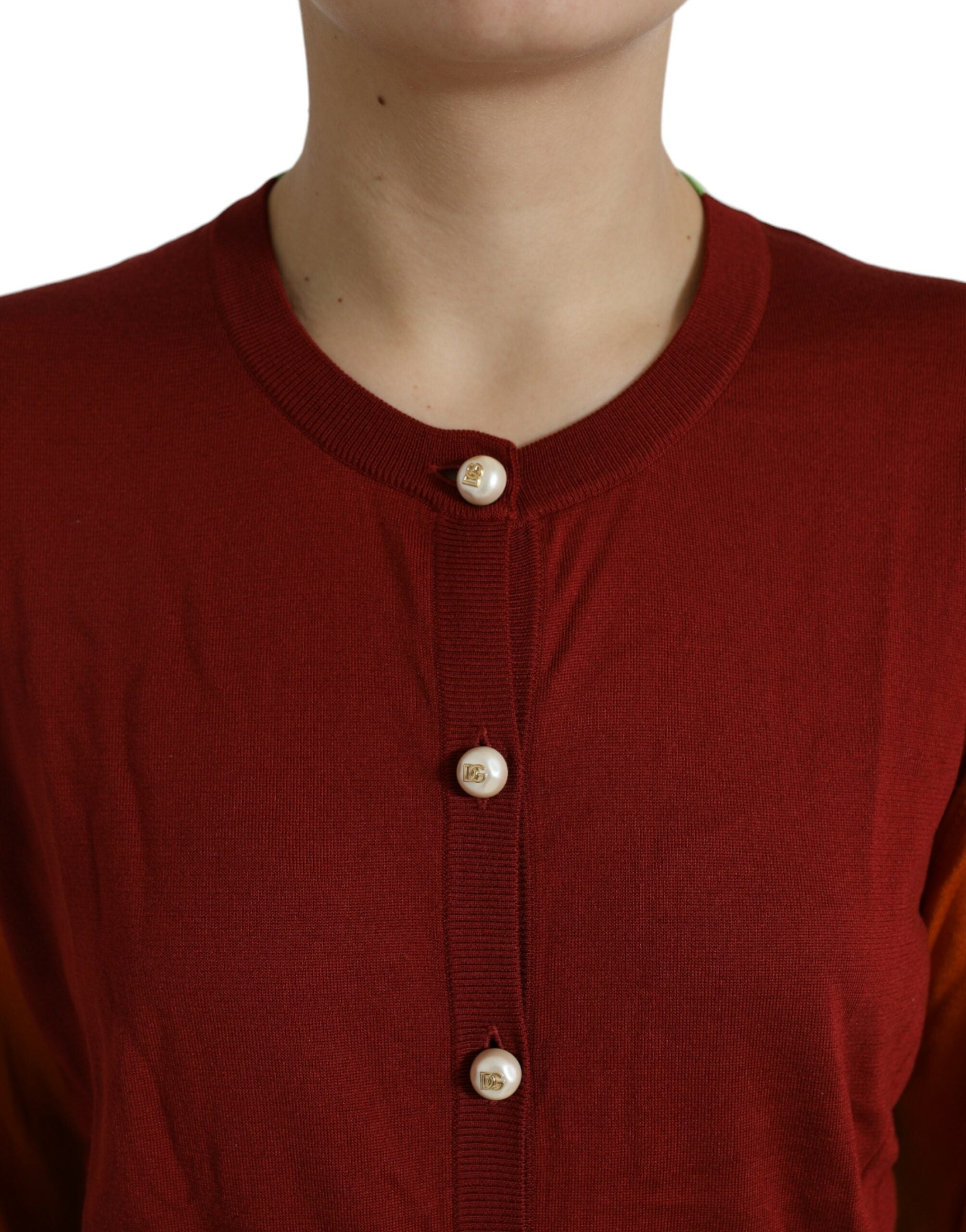 Cardigan multicolore Dolce & Gabbana en soie à col rond, style color block, pull-over élégant et confortable.
