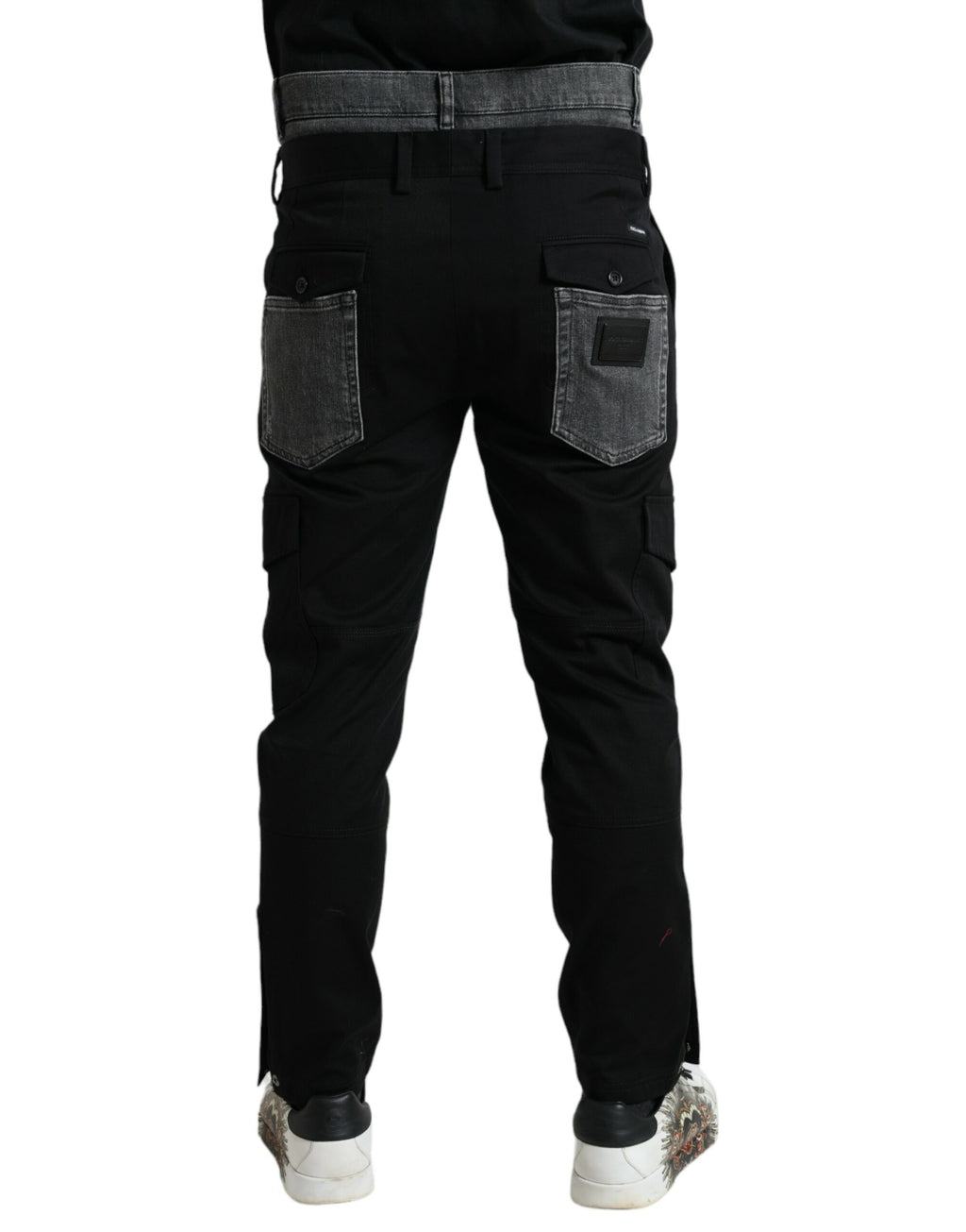 Pantalon slim en denim coton noir et gris de Dolce & Gabbana, vue de face avec détails de couture.