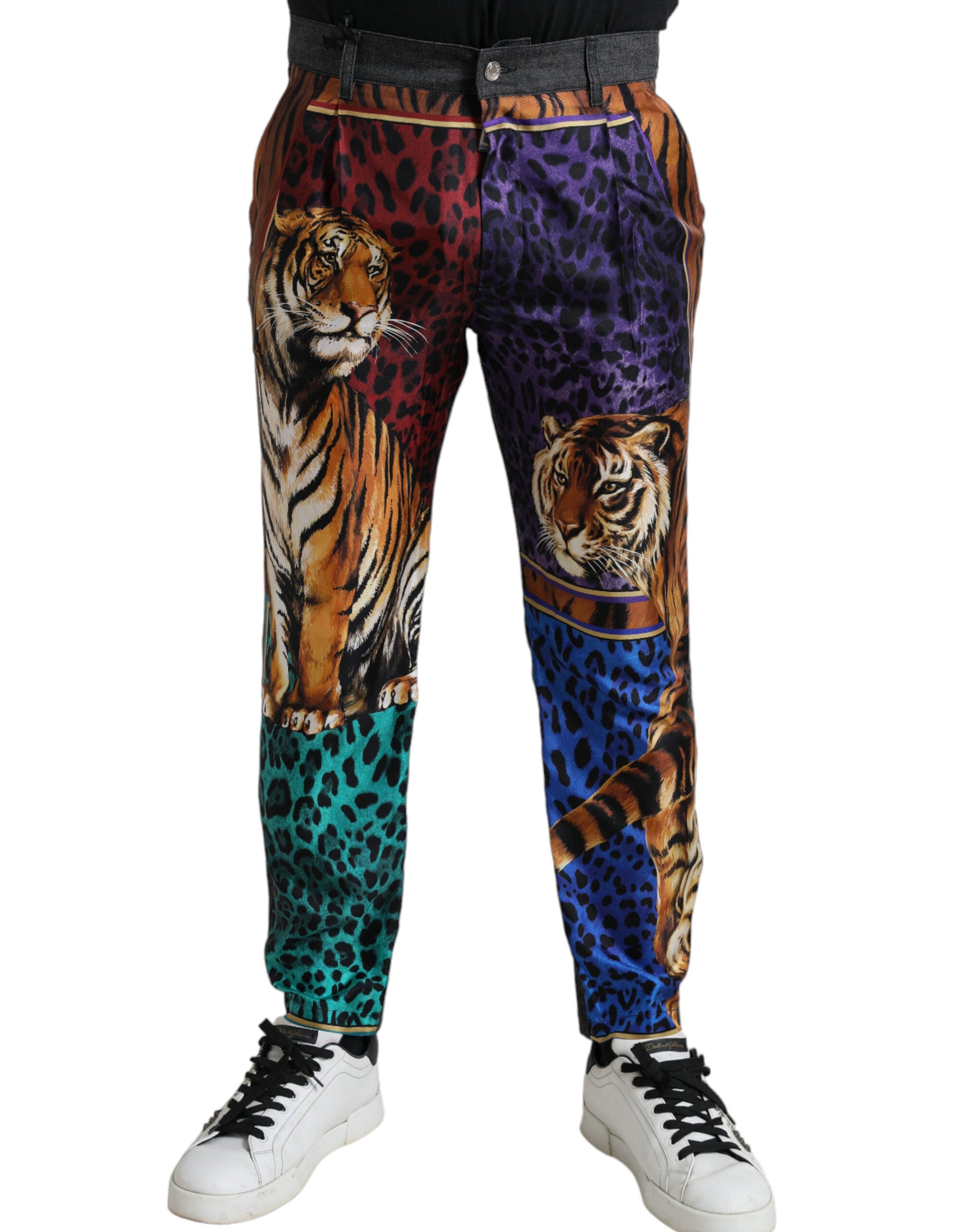 Jeans en denim ample de Dolce & Gabbana avec tigre multicolore, coton, style décontracté, détails colorés et coupe décontractée.
