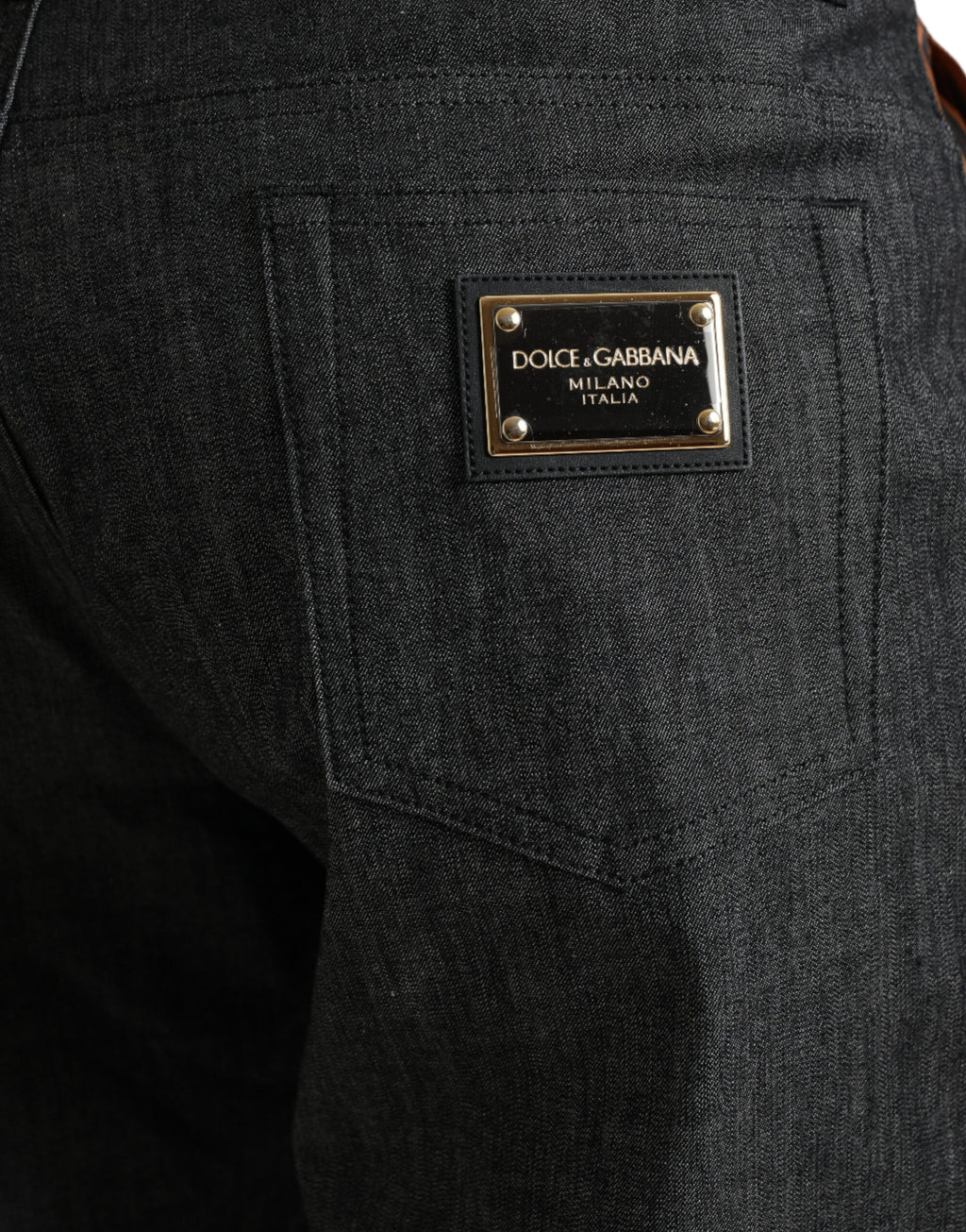Jeans décontractés en denim blanc Dolce & Gabbana avec motif tigre multicolore et coupe ample, coton de haute qualité.