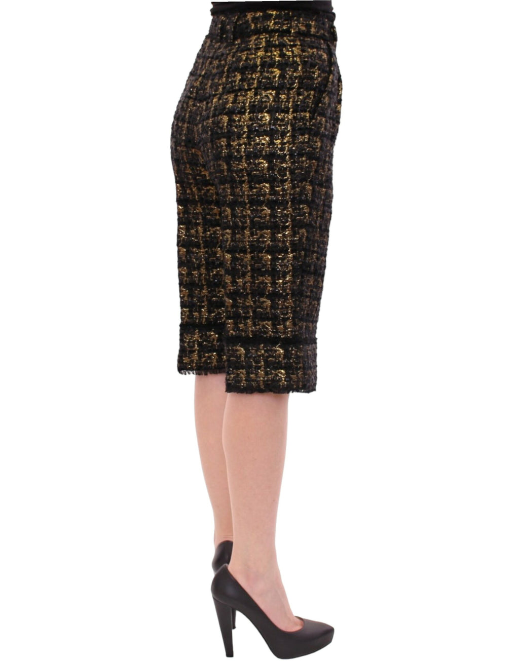 Shorts en tissu noir Dolce & Gabbana, pantalons courts élégants avec détails sophistiqués.