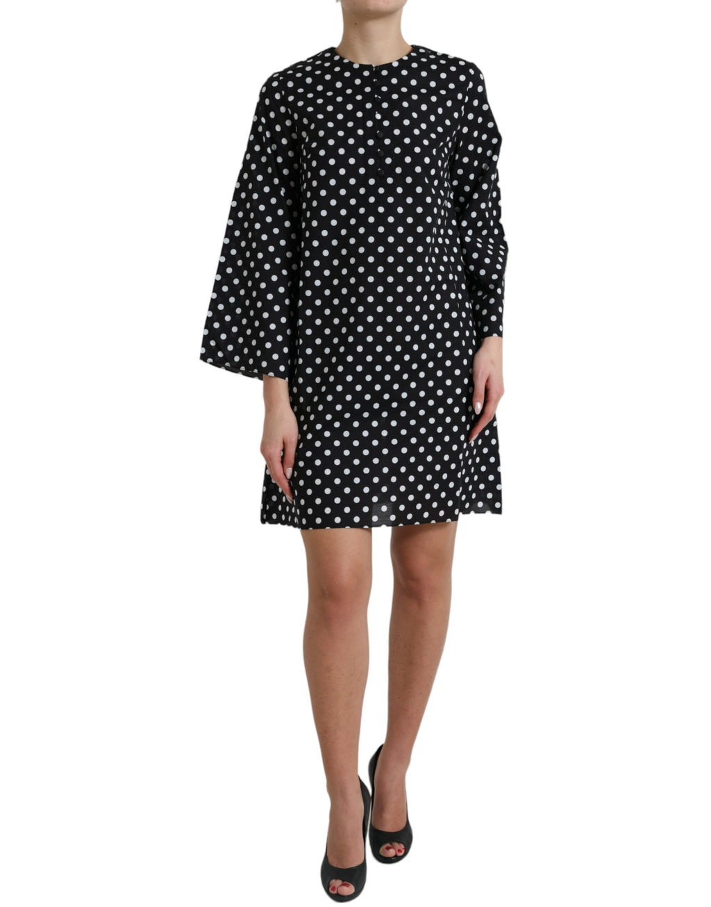 Robe courte en nylon Dolce & Gabbana à pois noirs et blancs, style décontracté, avec manches courtes et coupe fluide.