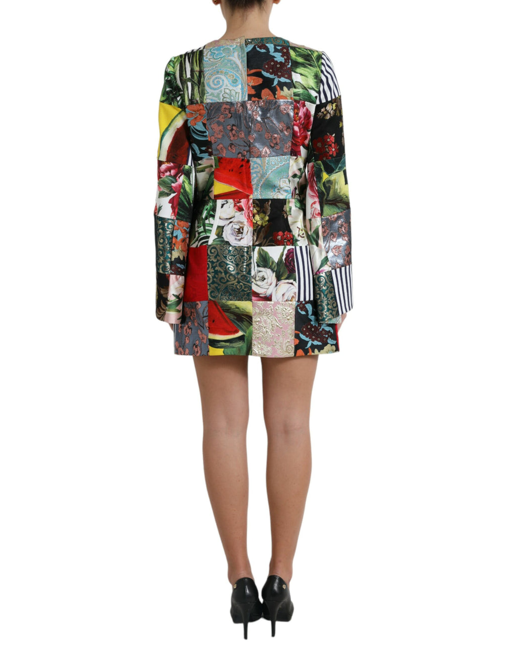 Robe courte Dolce & Gabbana à patchwork floral multicolore, style shift avec détails colorés et motif floral élégant.