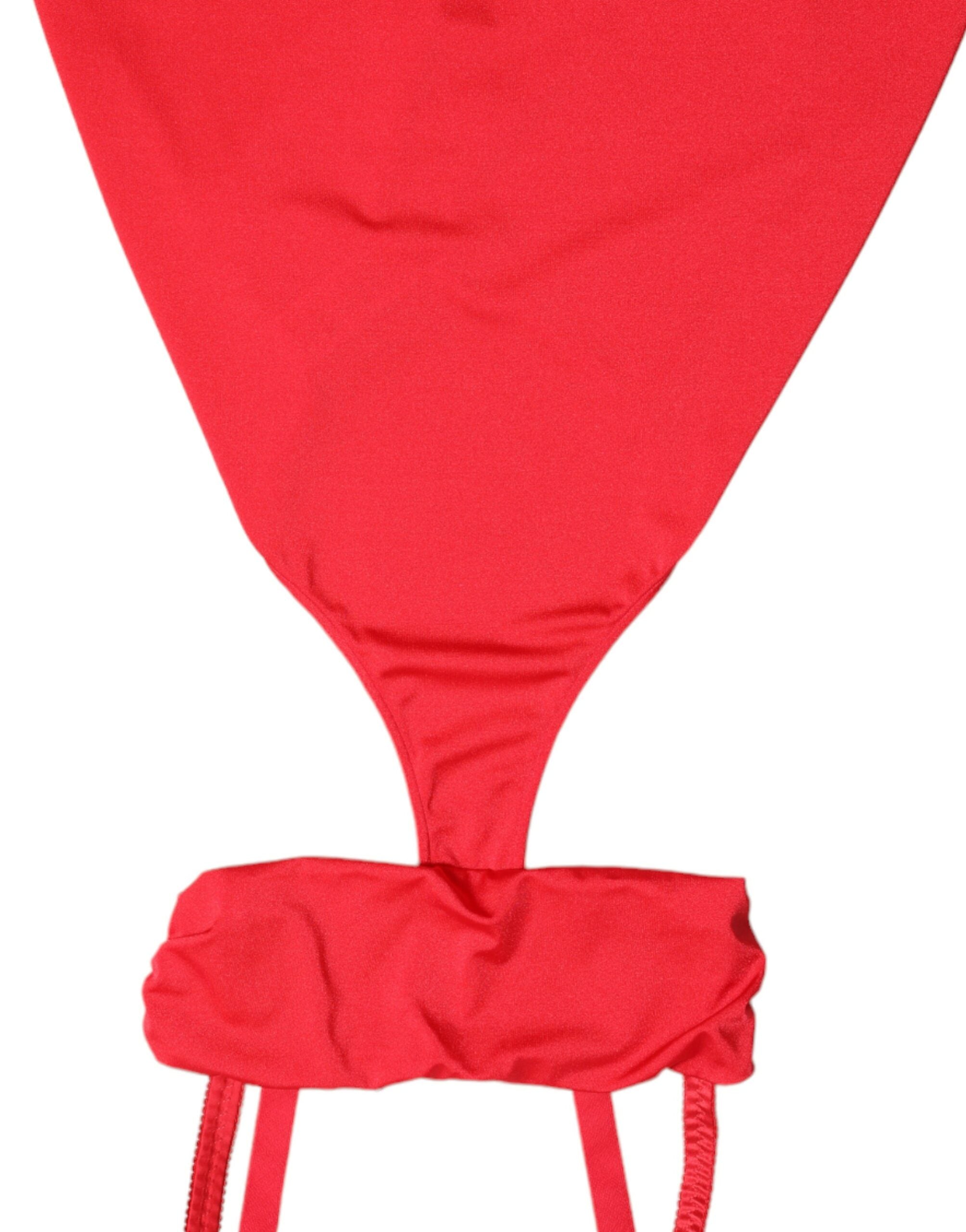 Robe courte en nylon rouge sans manches de Dolce & Gabbana, coupe ajustée avec découpes élégantes.
