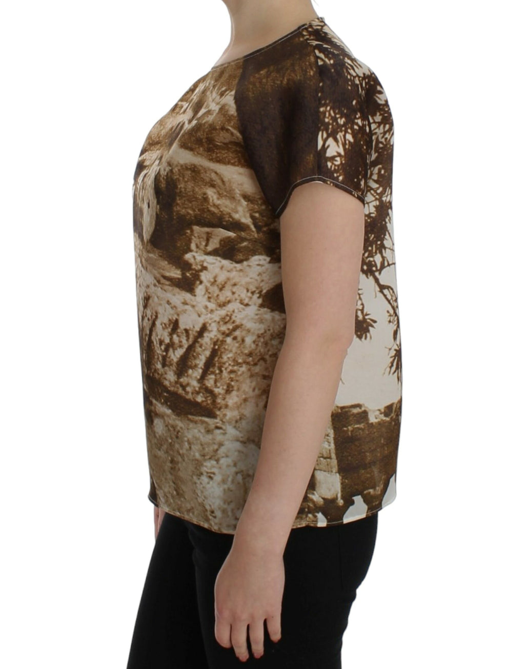 Chemise en soie marron Taormina de Dolce & Gabbana, vue détaillée de la blouse élégante et fluide.