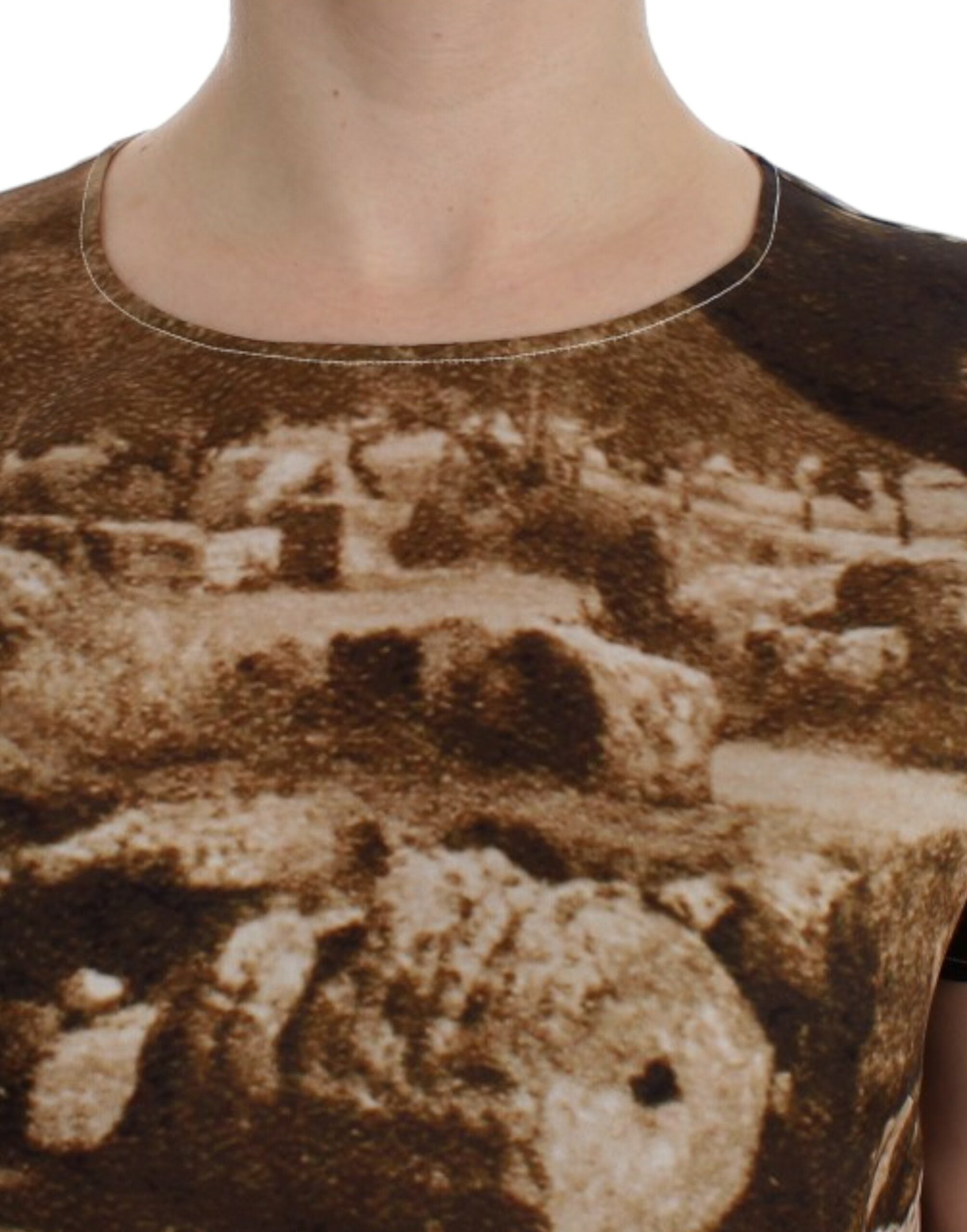 Blouse en soie marron Taormina de Dolce & Gabbana, coupe élégante et détails raffinés, vue de face.