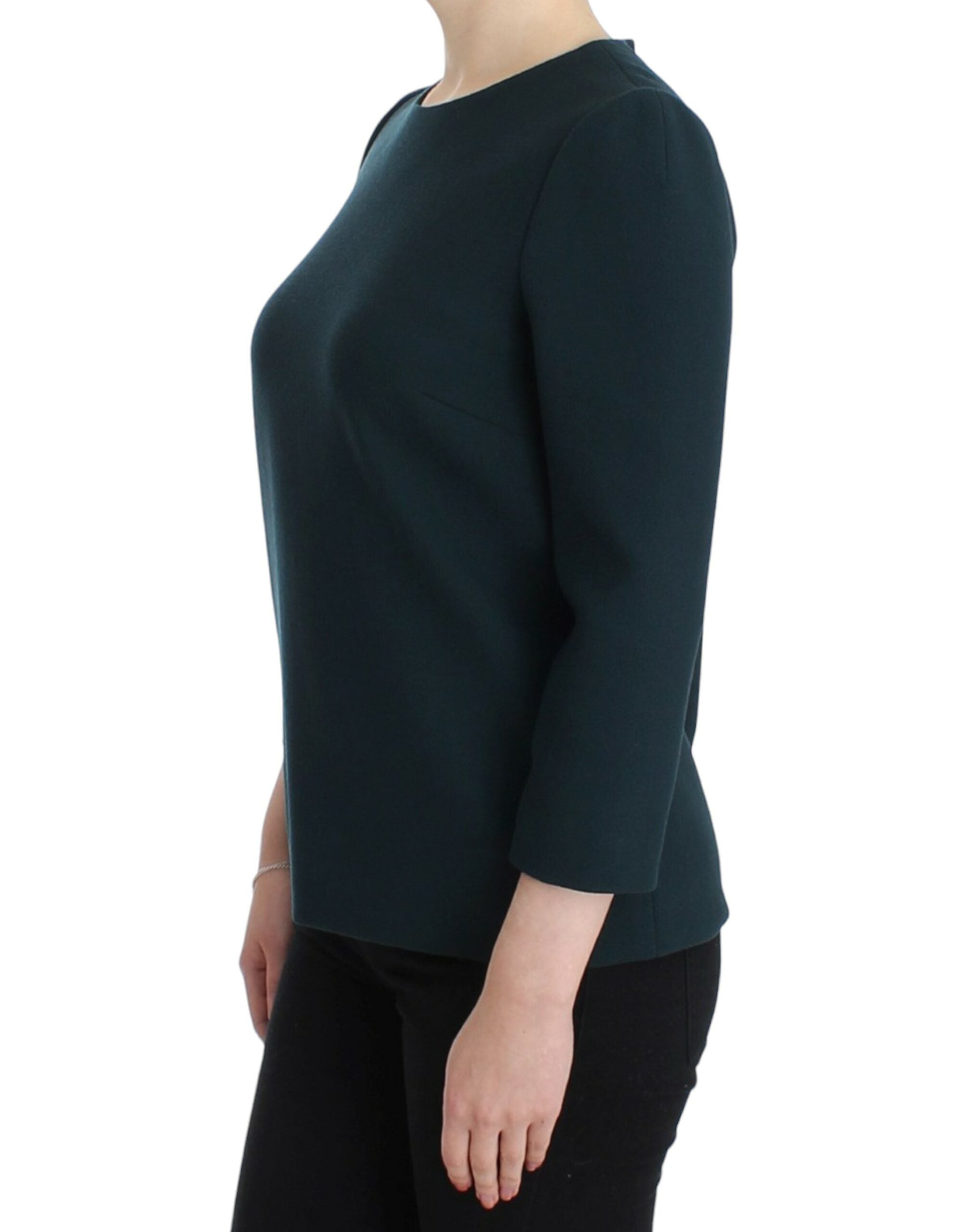 Blouse en laine vert 3/4 de manches de Dolce & Gabbana, coupe élégante et détails sophistiqués visible sur l'image.