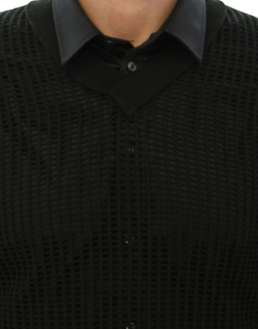 Pull Dolcé & Gabbana vert foncé en maille filet, pull-over sur le runway avec motif en filet.